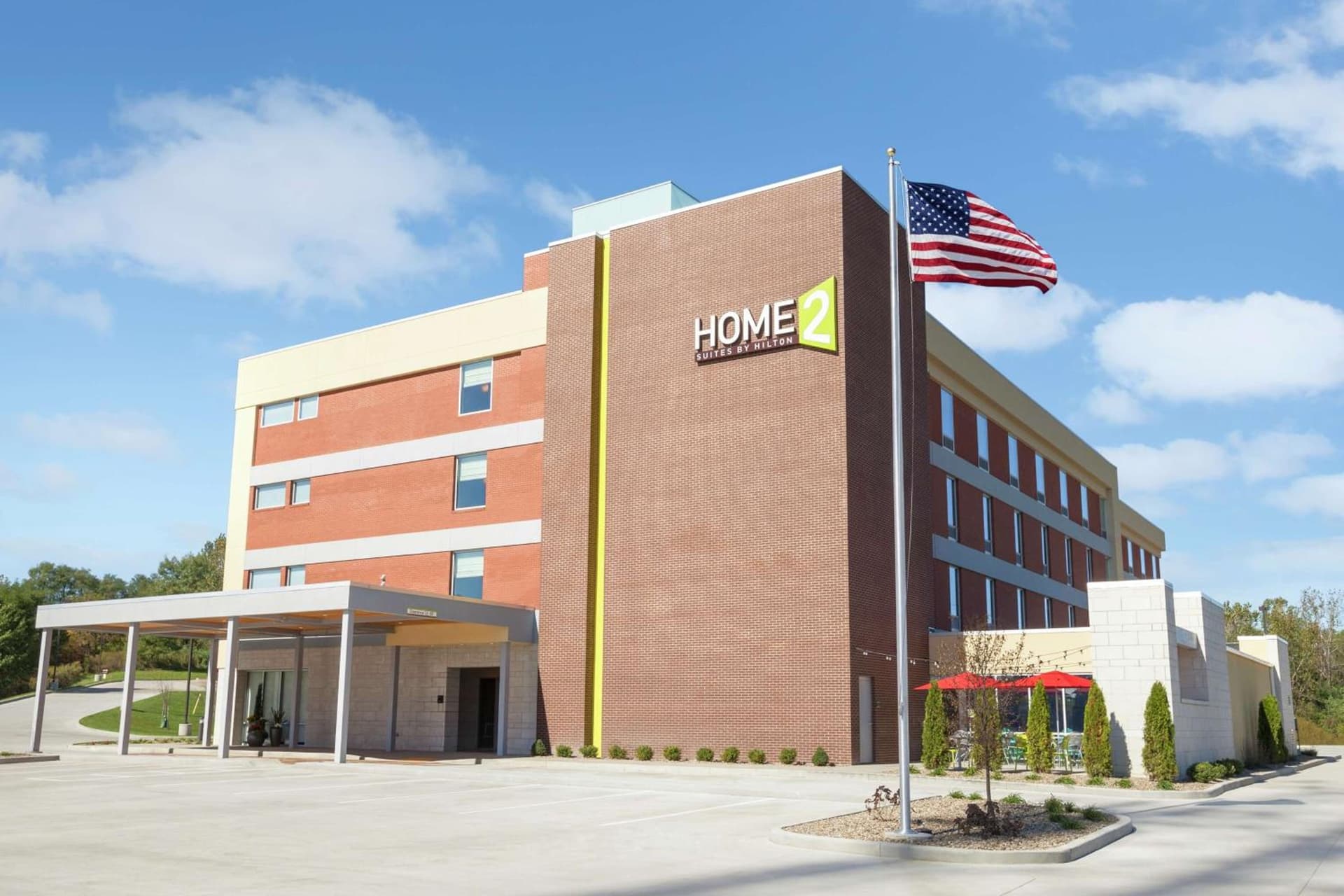 Home2 Suites by Hilton Canton interior in North Canton, OH — gallery photo 2