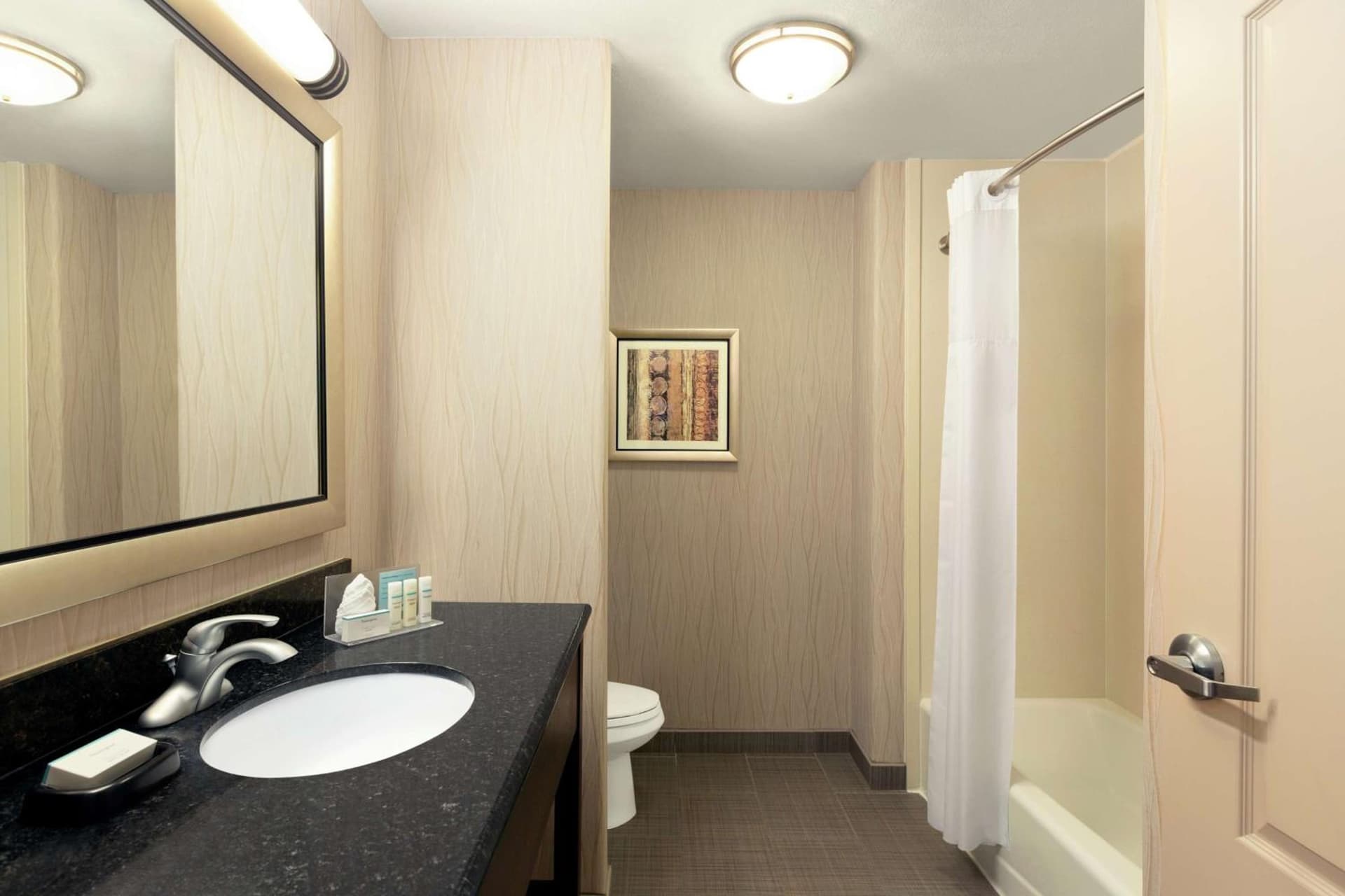 Hampton Inn and Suites Houston Pasadena gallery photo in Pasadena, TX — image 33