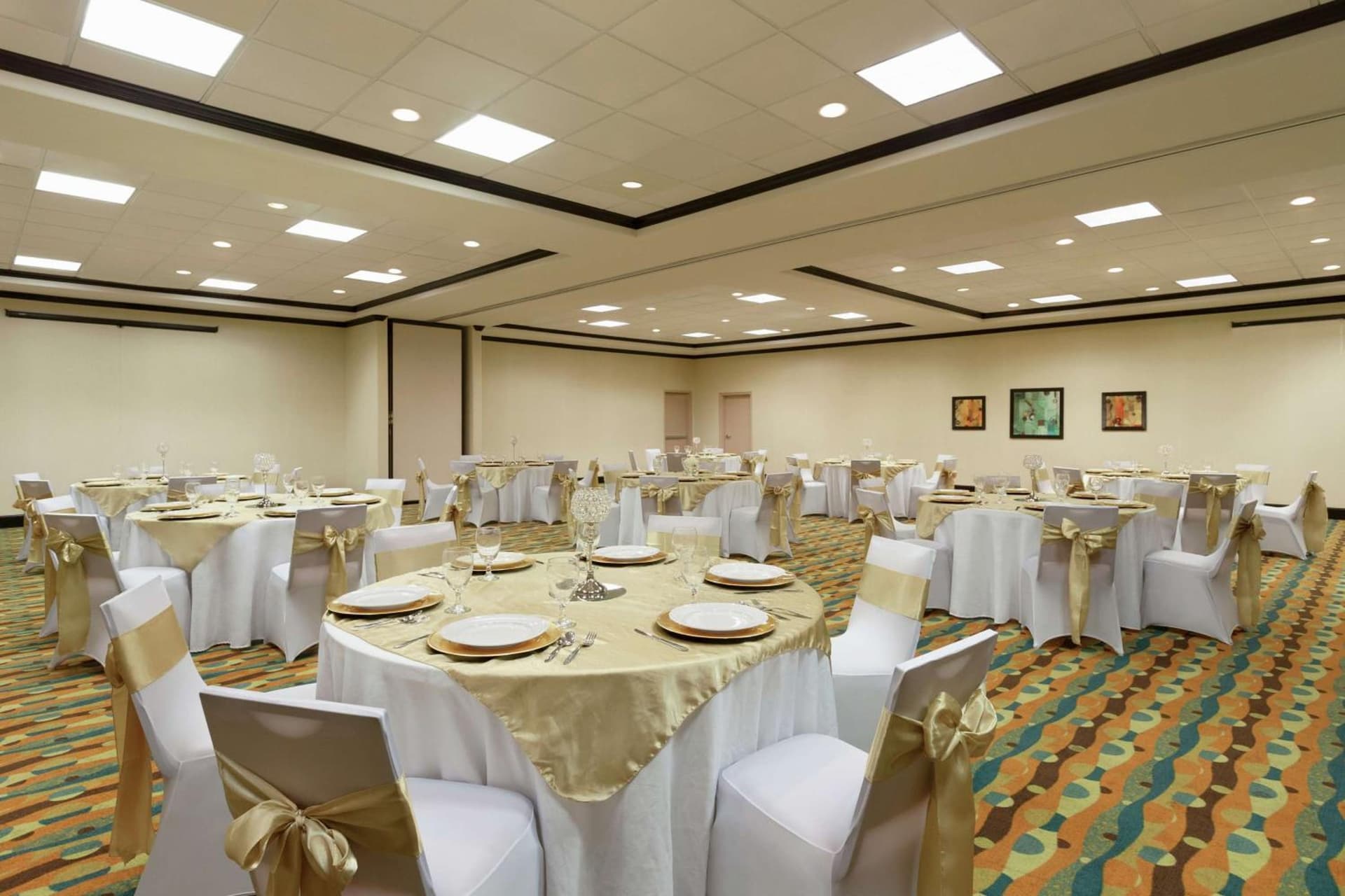 Hampton Inn and Suites Houston Pasadena gallery photo in Pasadena, TX — image 17