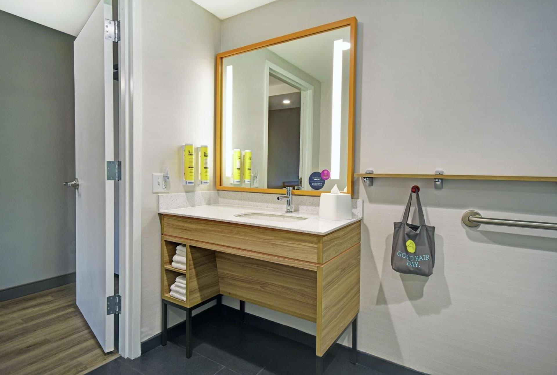 Tru By Hilton Portland Airport Area Me interior in South Portland, ME — gallery photo 2