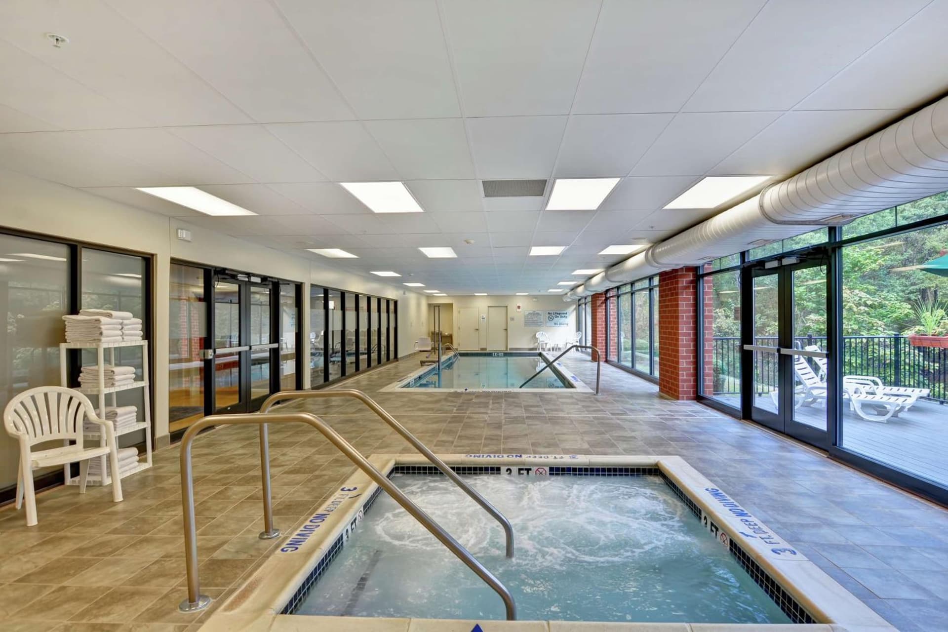 Hampton Inn Tunkhannock interior in Tunkhannock, PA — gallery photo 2