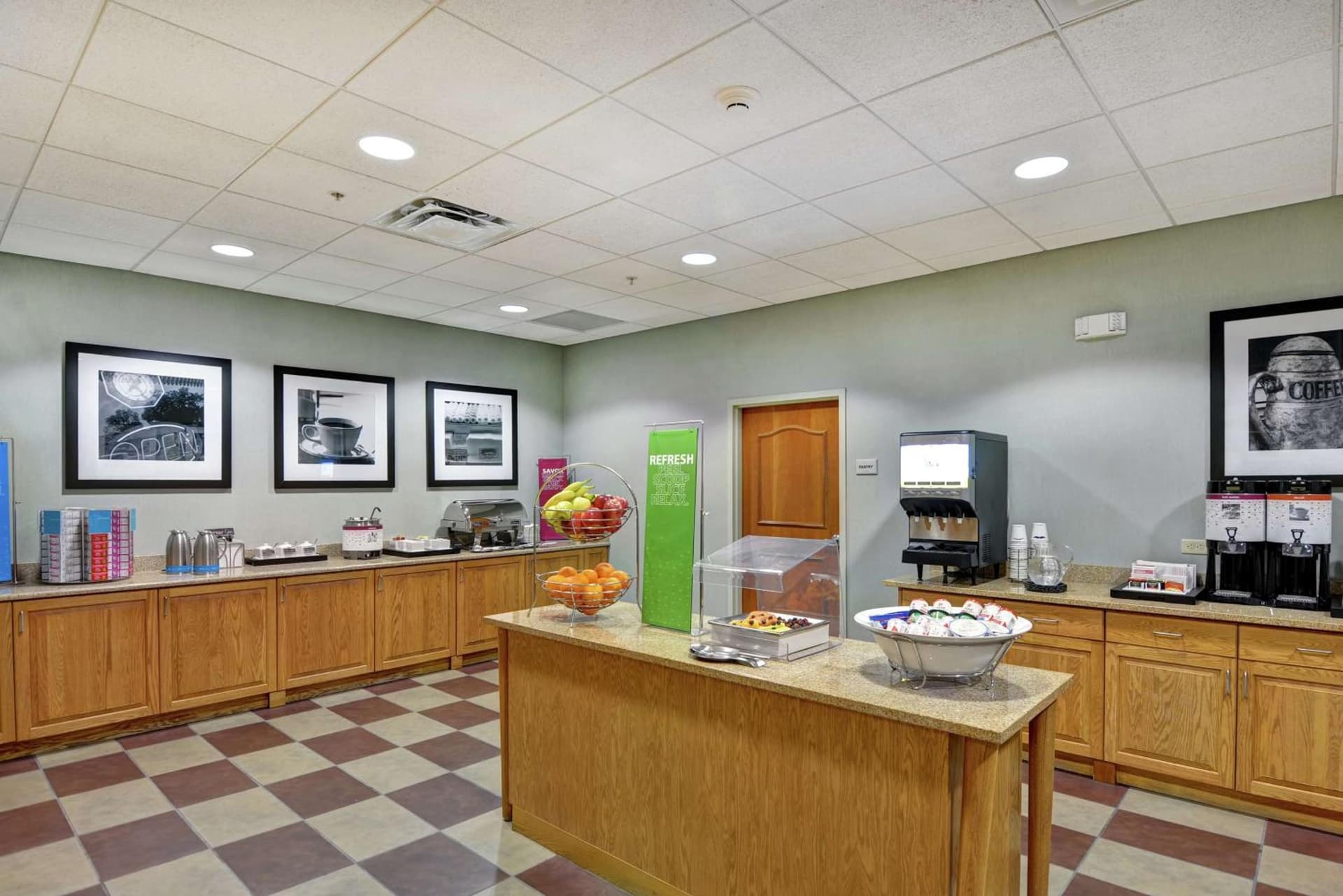 Hampton Inn Tunkhannock gallery photo in Tunkhannock, PA — image 20