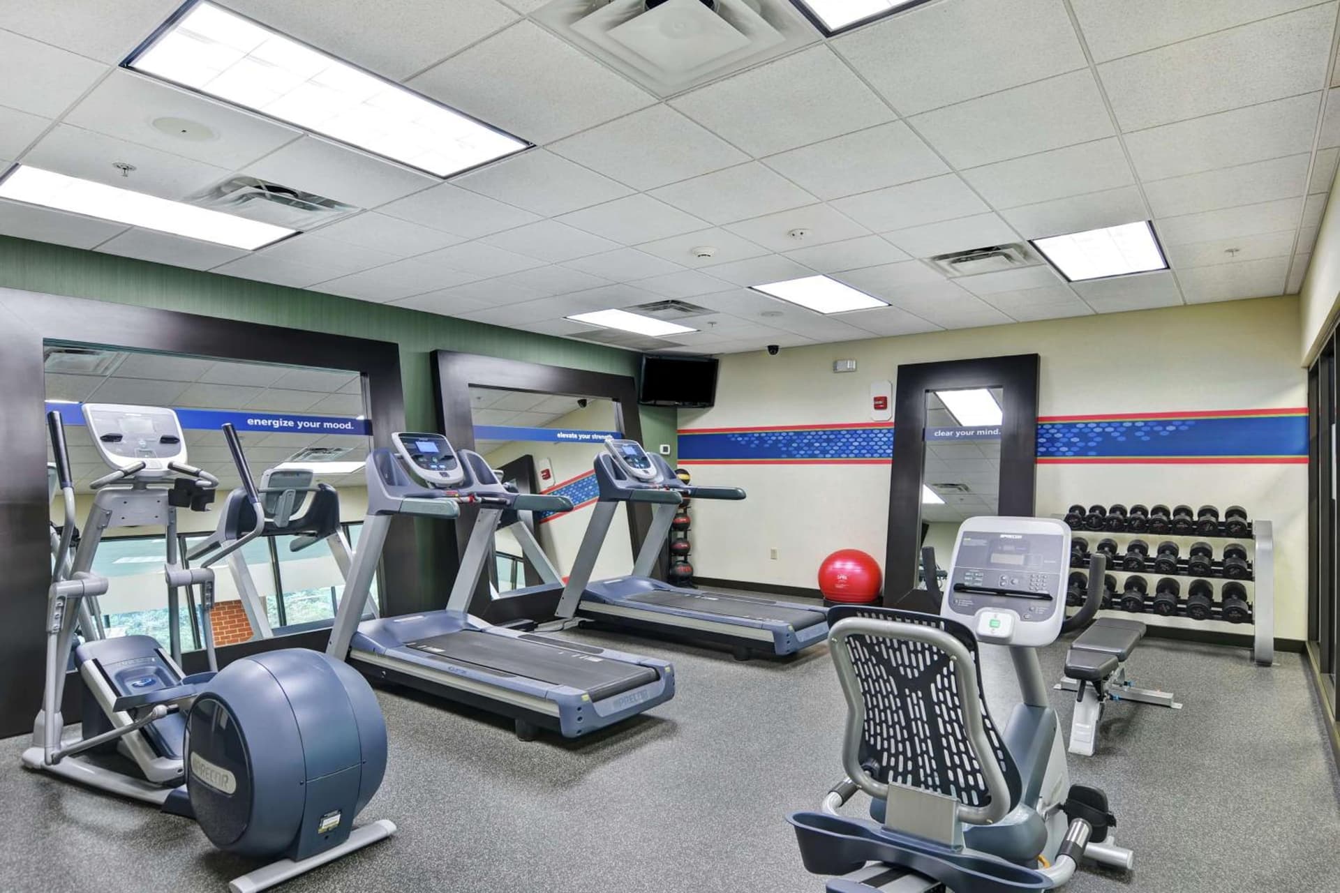 Hampton Inn Tunkhannock gallery photo in Tunkhannock, PA — image 17
