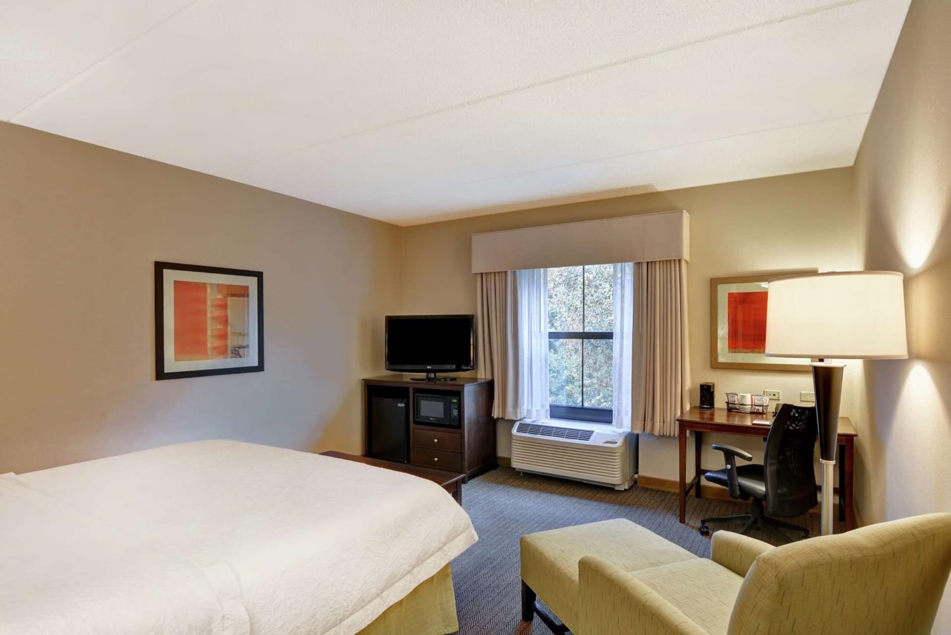 Hampton Inn Tunkhannock gallery photo in Tunkhannock, PA — image 7