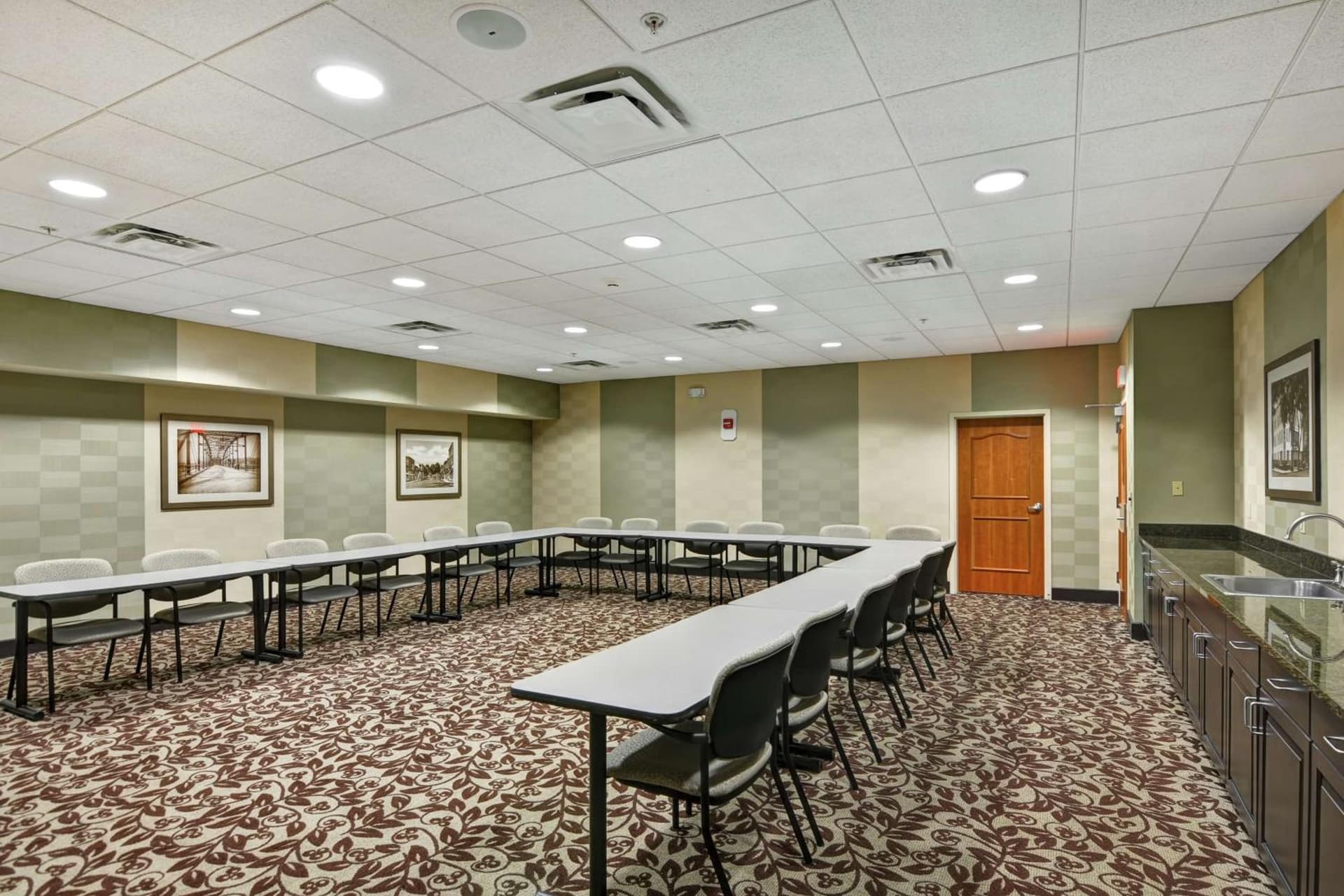 Hampton Inn Tunkhannock gallery photo in Tunkhannock, PA — image 16