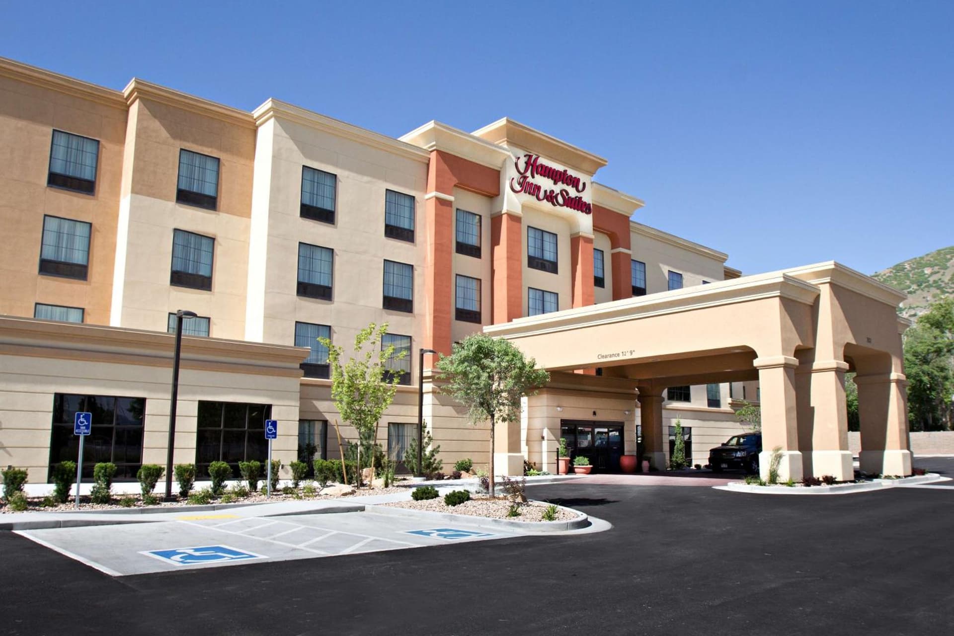 Hampton Inn & Suites Salt Lake City/Farmington featured exterior or lobby in Farmington, UT — similar hotel