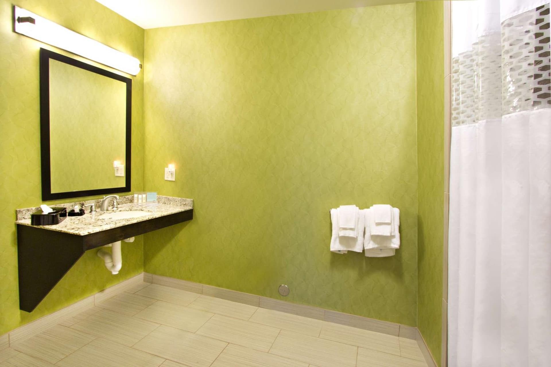 Hampton Inn & Suites Salt Lake City/Farmington gallery photo in Farmington, UT — image 5