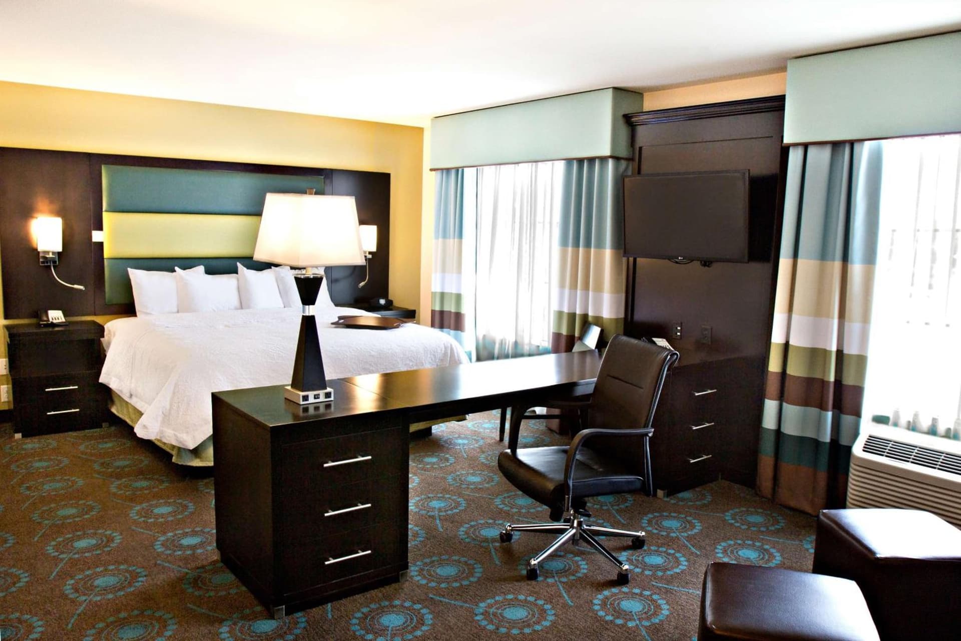 Hampton Inn & Suites Salt Lake City/Farmington gallery photo in Farmington, UT — image 36