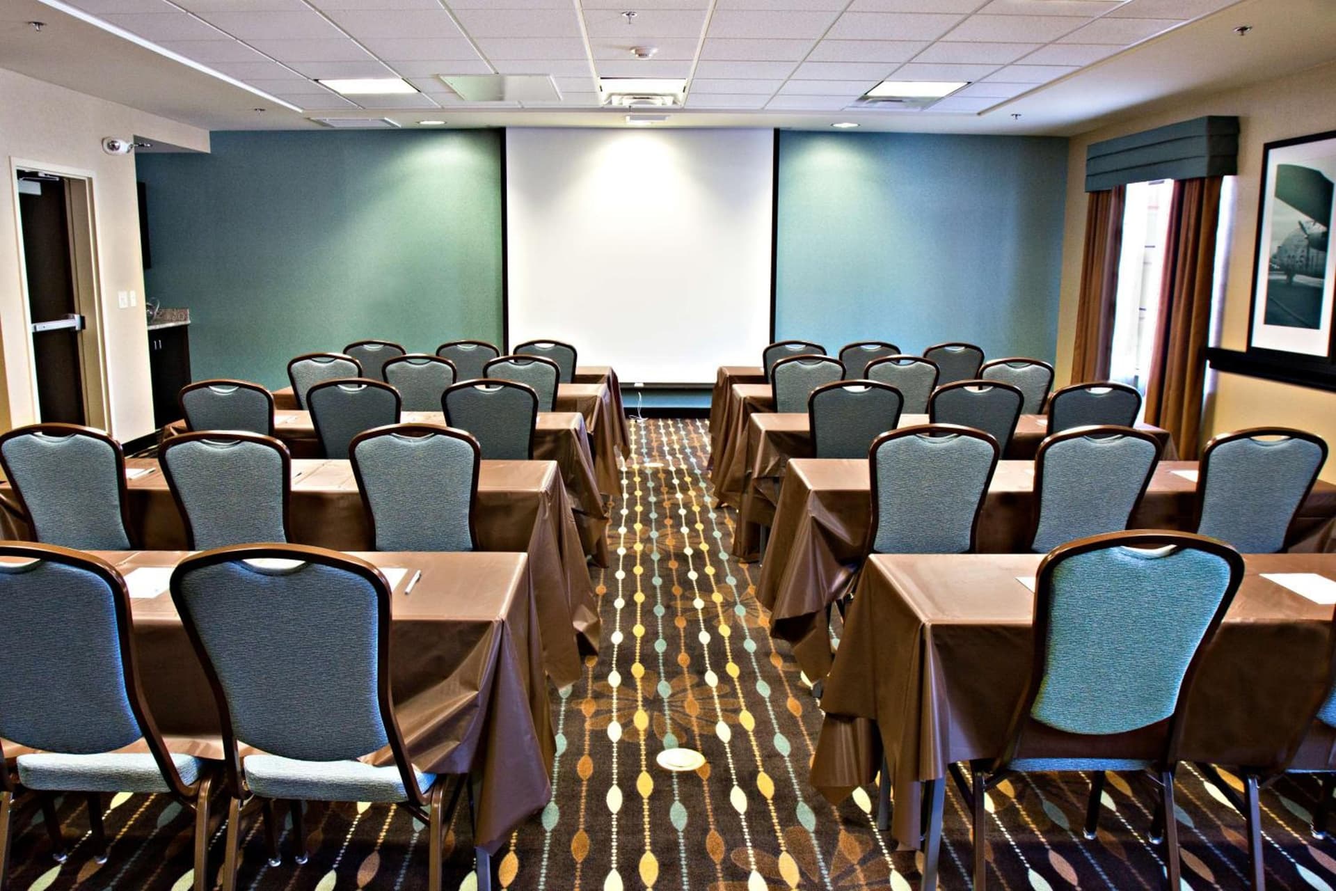 Hampton Inn & Suites Salt Lake City/Farmington gallery photo in Farmington, UT — image 47
