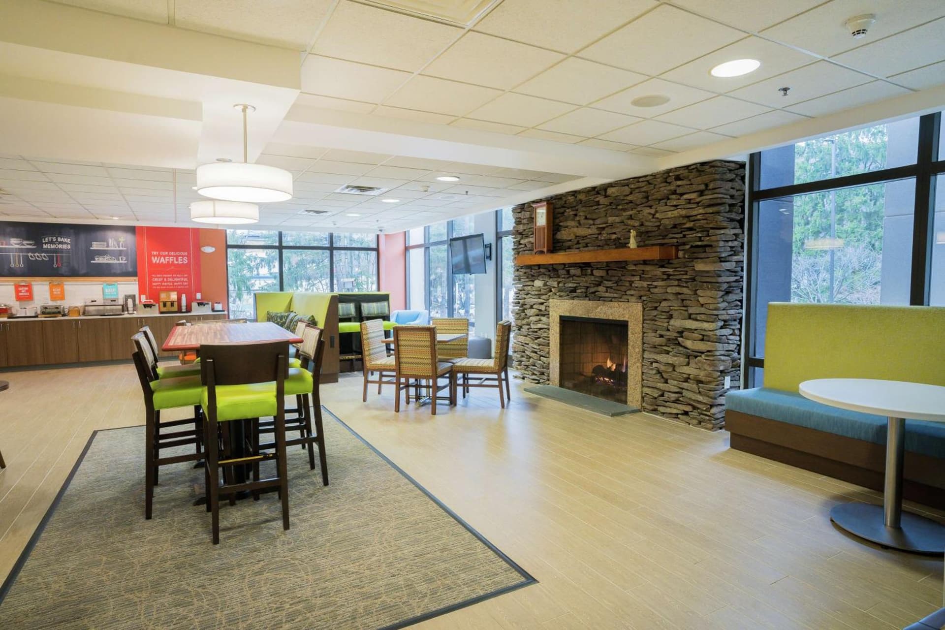Hampton Inn Clarks Summit property views in Clarks Summit, PA — gallery photo 3