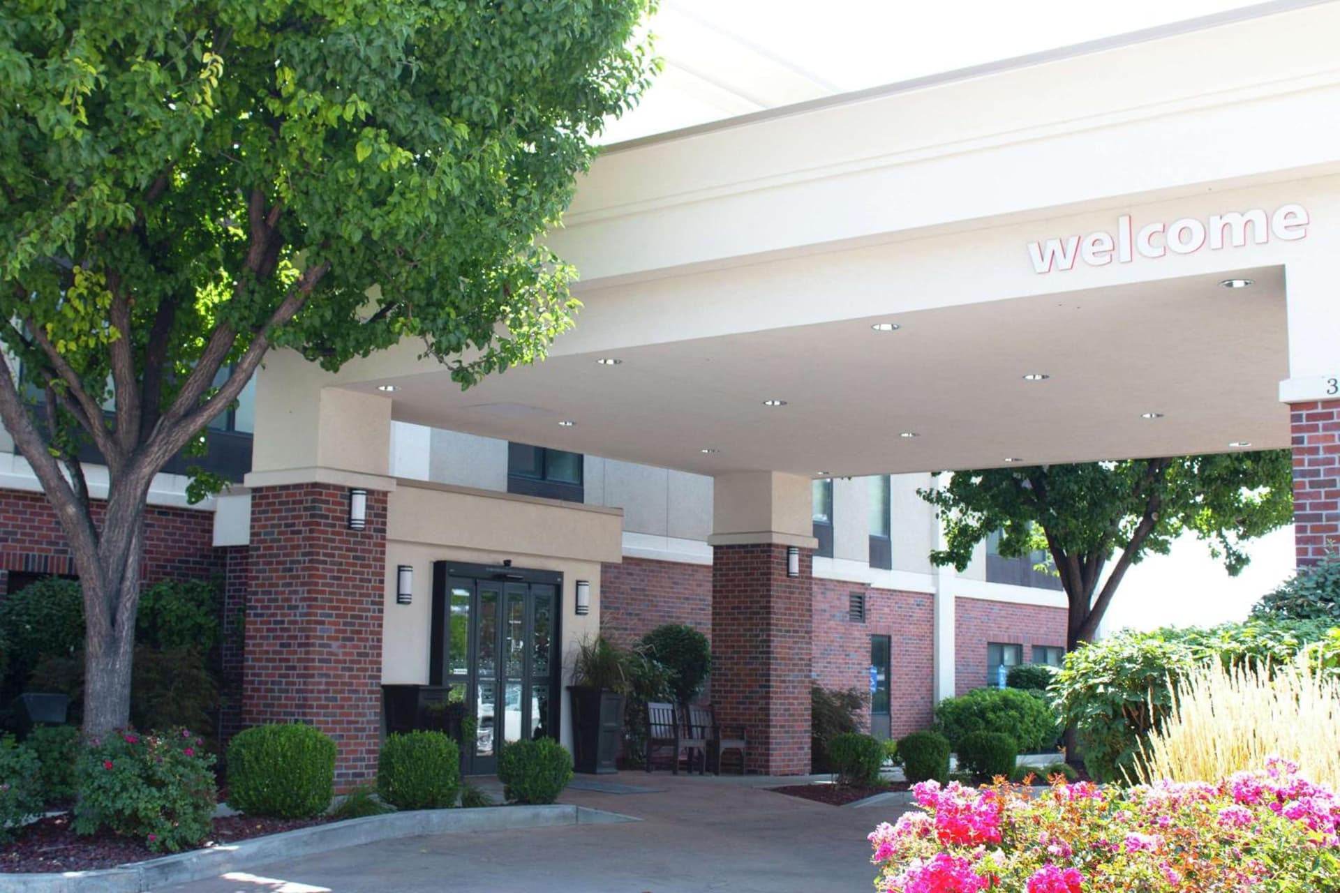 Hampton Inn Boise - Airport interior in Boise, ID — gallery photo 2