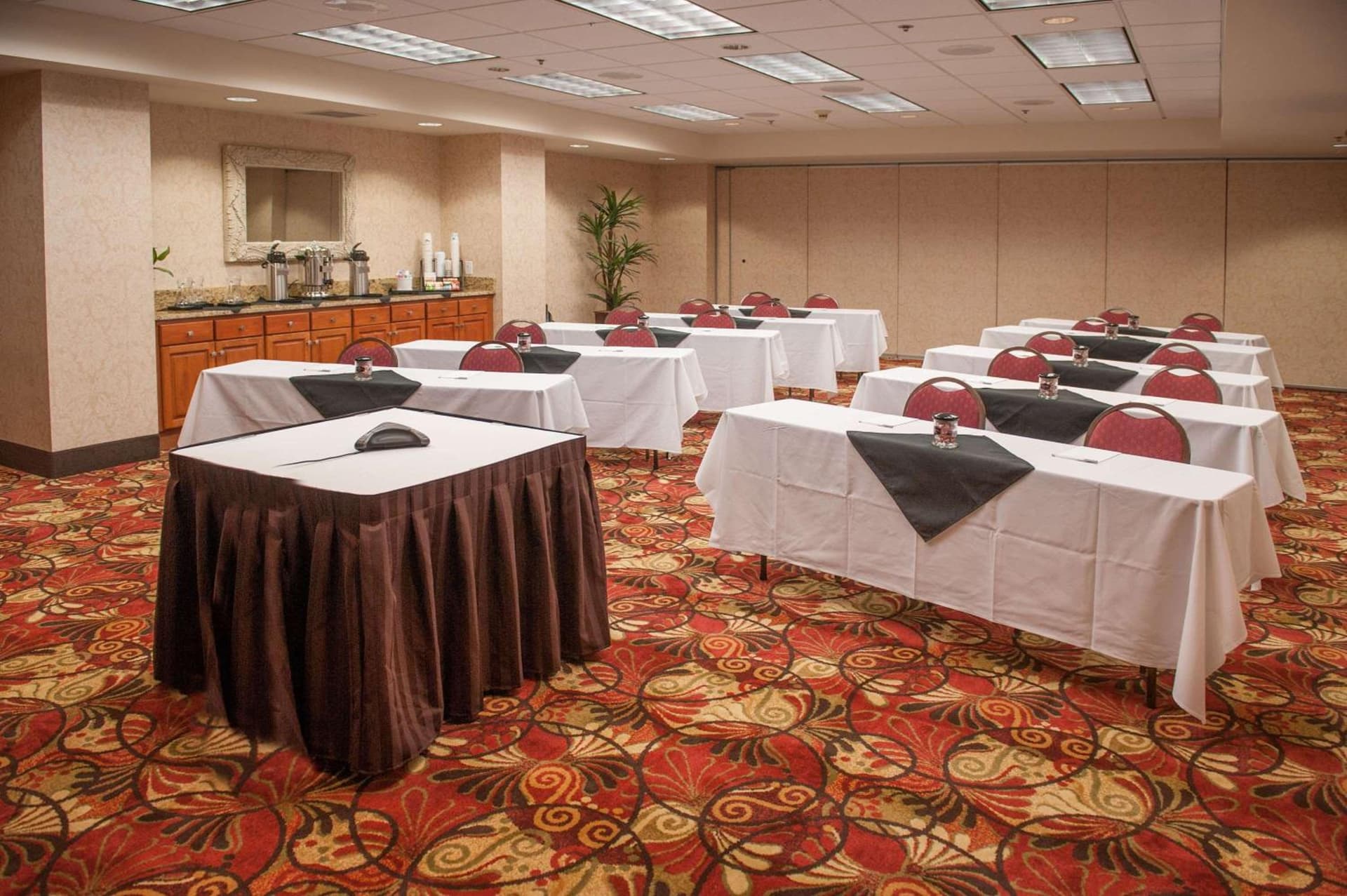 Hampton Inn Pensacola-Airport gallery photo in Pensacola, FL — image 59