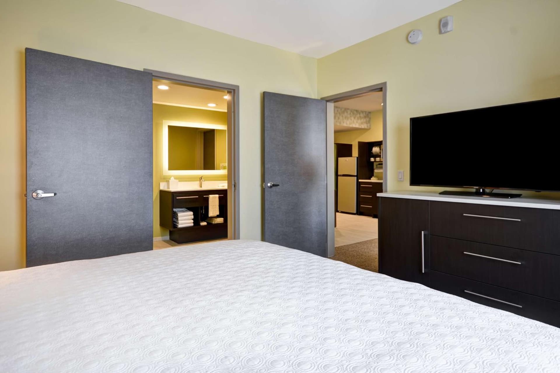 Home2 Suites By Hilton Hanford Lemoore gallery photo in Hanford, CA — image 13