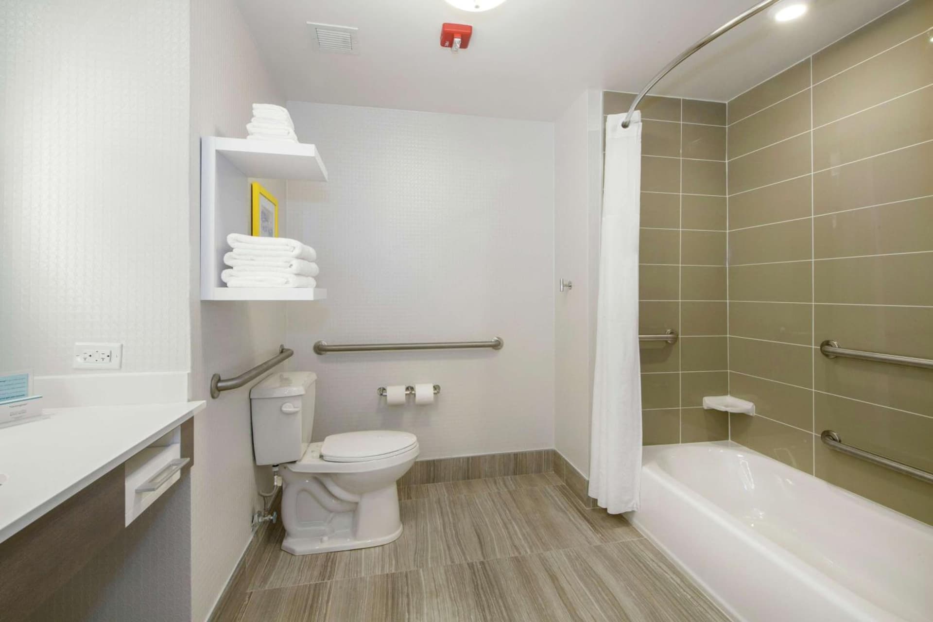 Hampton Inn & Suites Raleigh-Durham Airport-Brier Creek gallery photo in Raleigh, NC — image 11