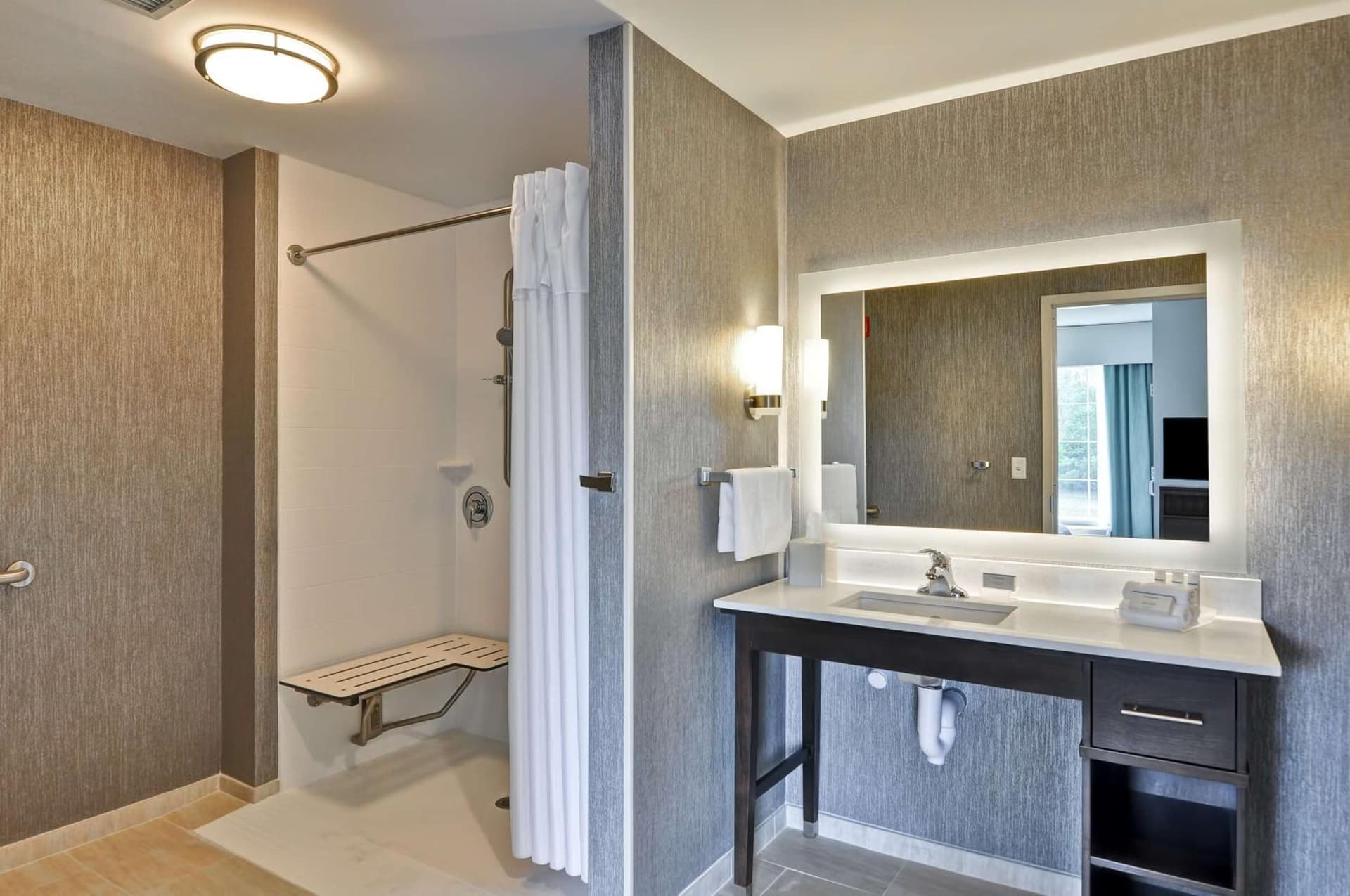 Homewood Suites By Hilton Schenectady gallery photo in Schenectady, NY — image 31