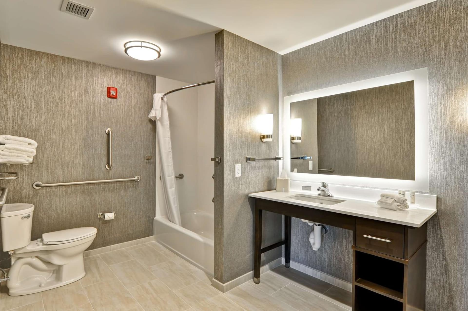 Homewood Suites By Hilton Schenectady gallery photo in Schenectady, NY — image 10