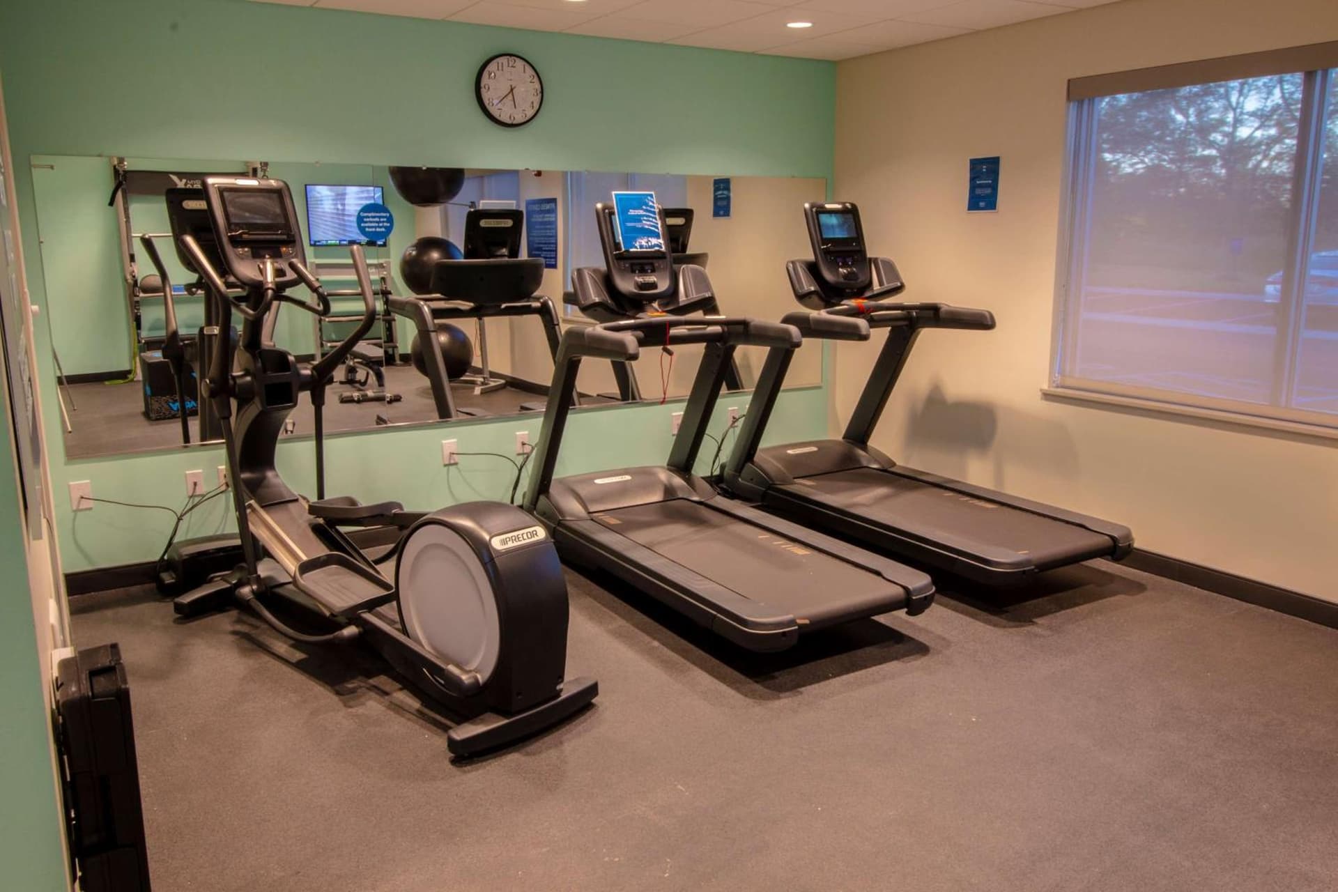 Tru By Hilton Norfolk Airport, Va gallery photo in Virginia Beach, VA — image 10