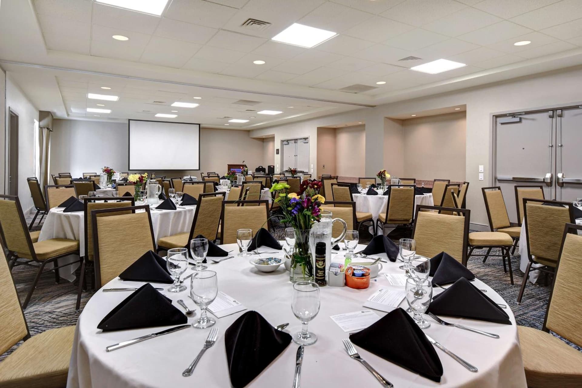 Hilton Garden Inn Fort Myers gallery photo in Fort Myers, FL — image 29