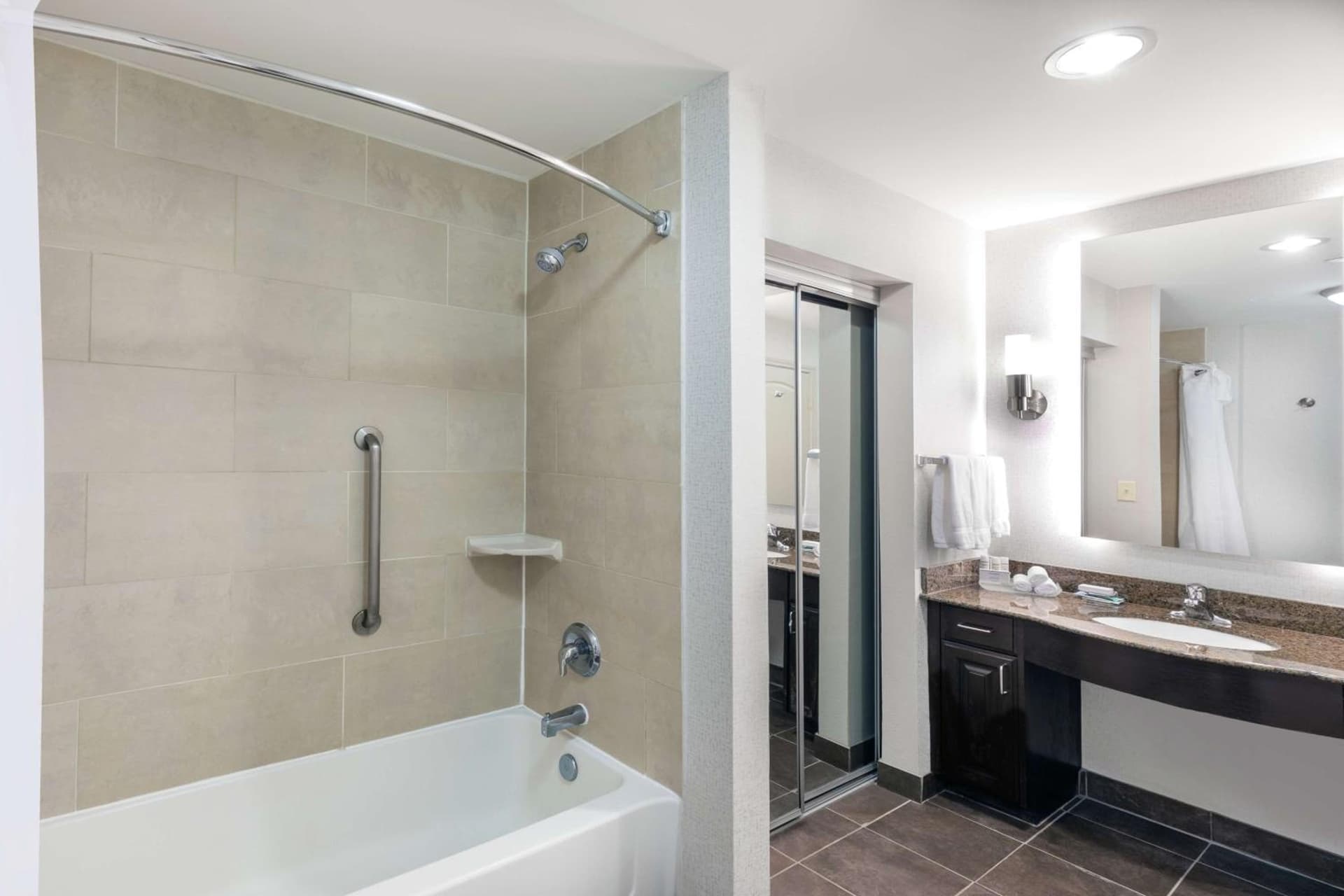 Homewood Suites by Hilton Waco gallery photo in Waco, TX — image 11