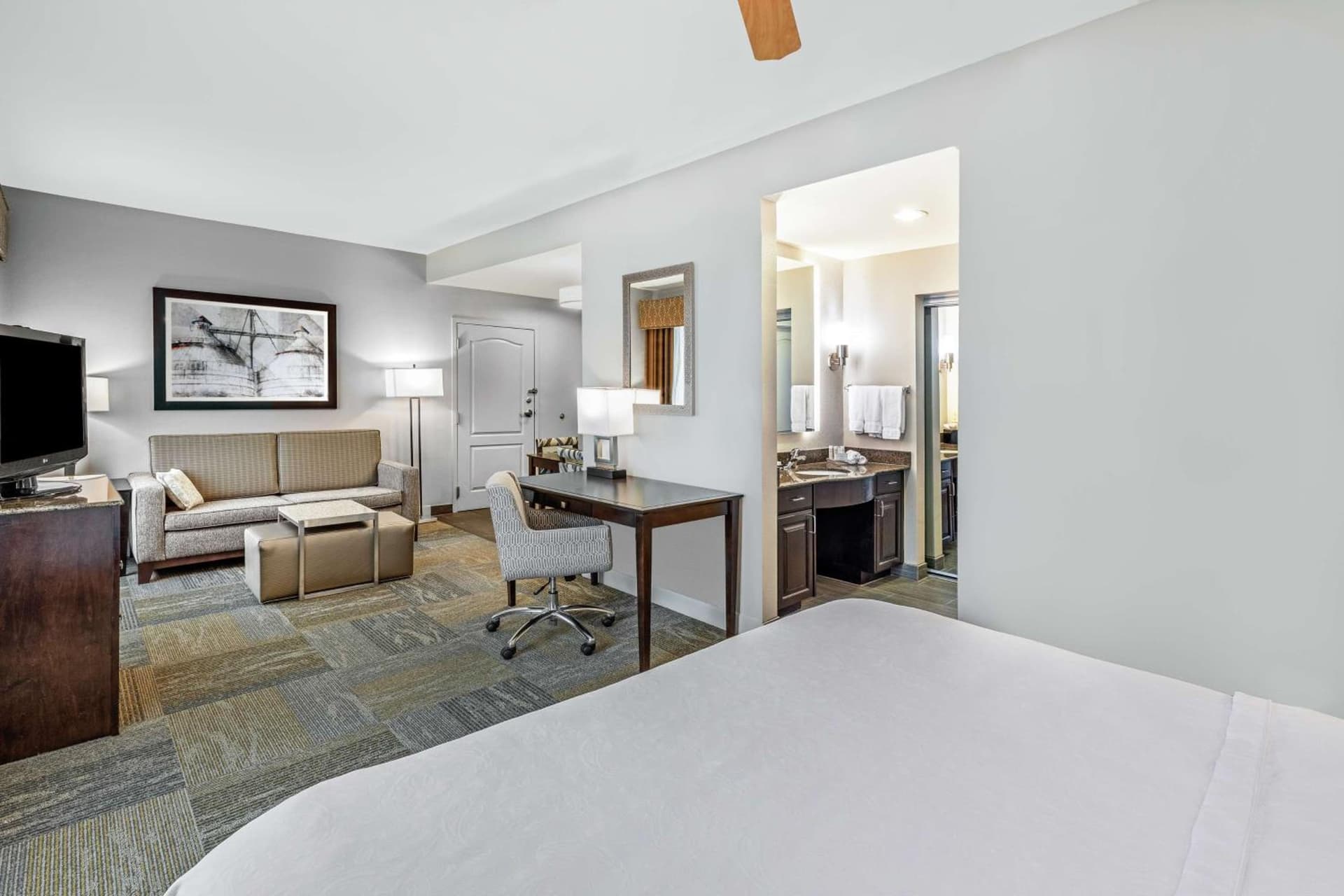 Homewood Suites by Hilton Waco gallery photo in Waco, TX — image 44
