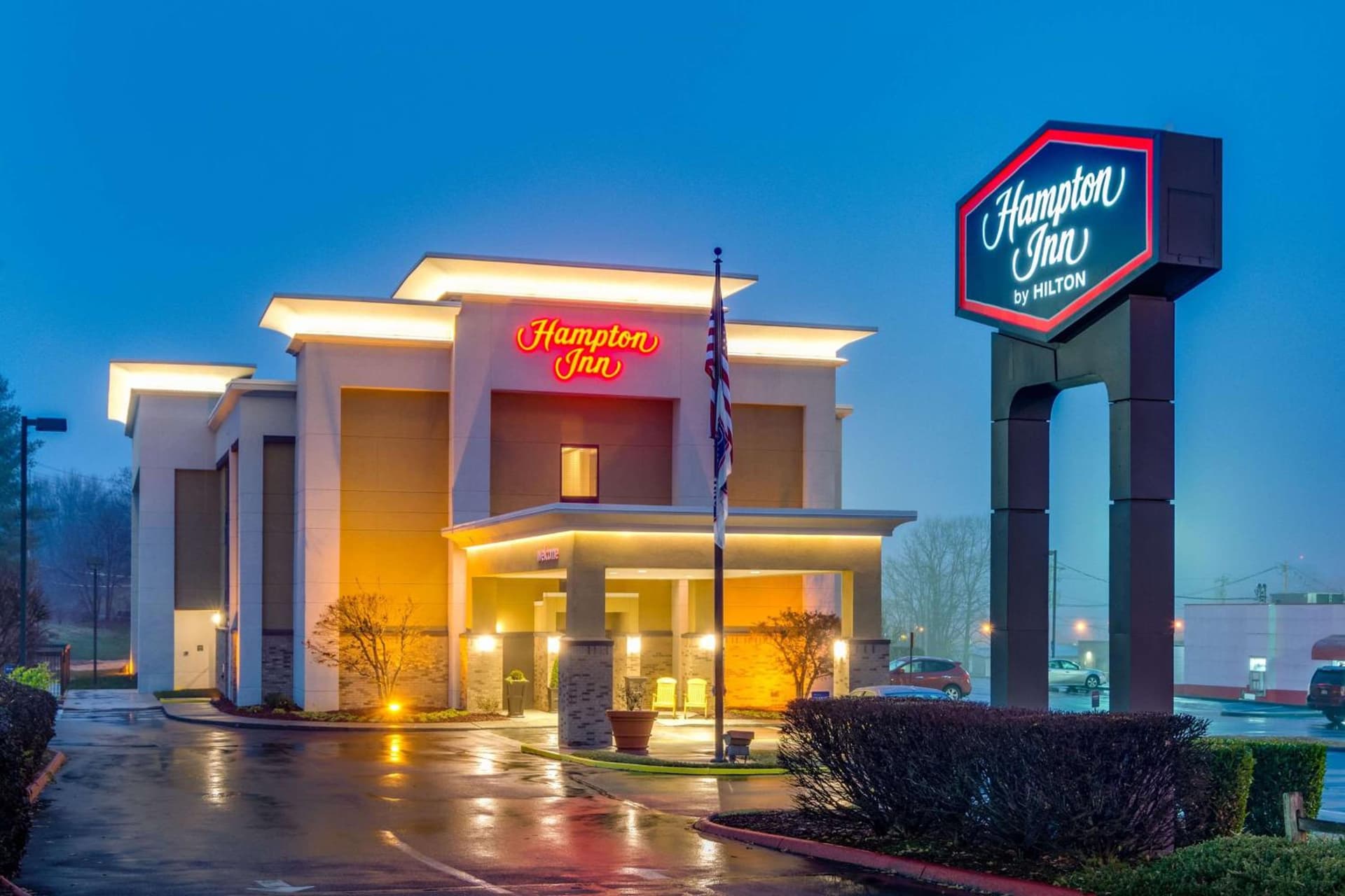 Hampton Inn Johnson City interior in Johnson City, TN — gallery photo 2