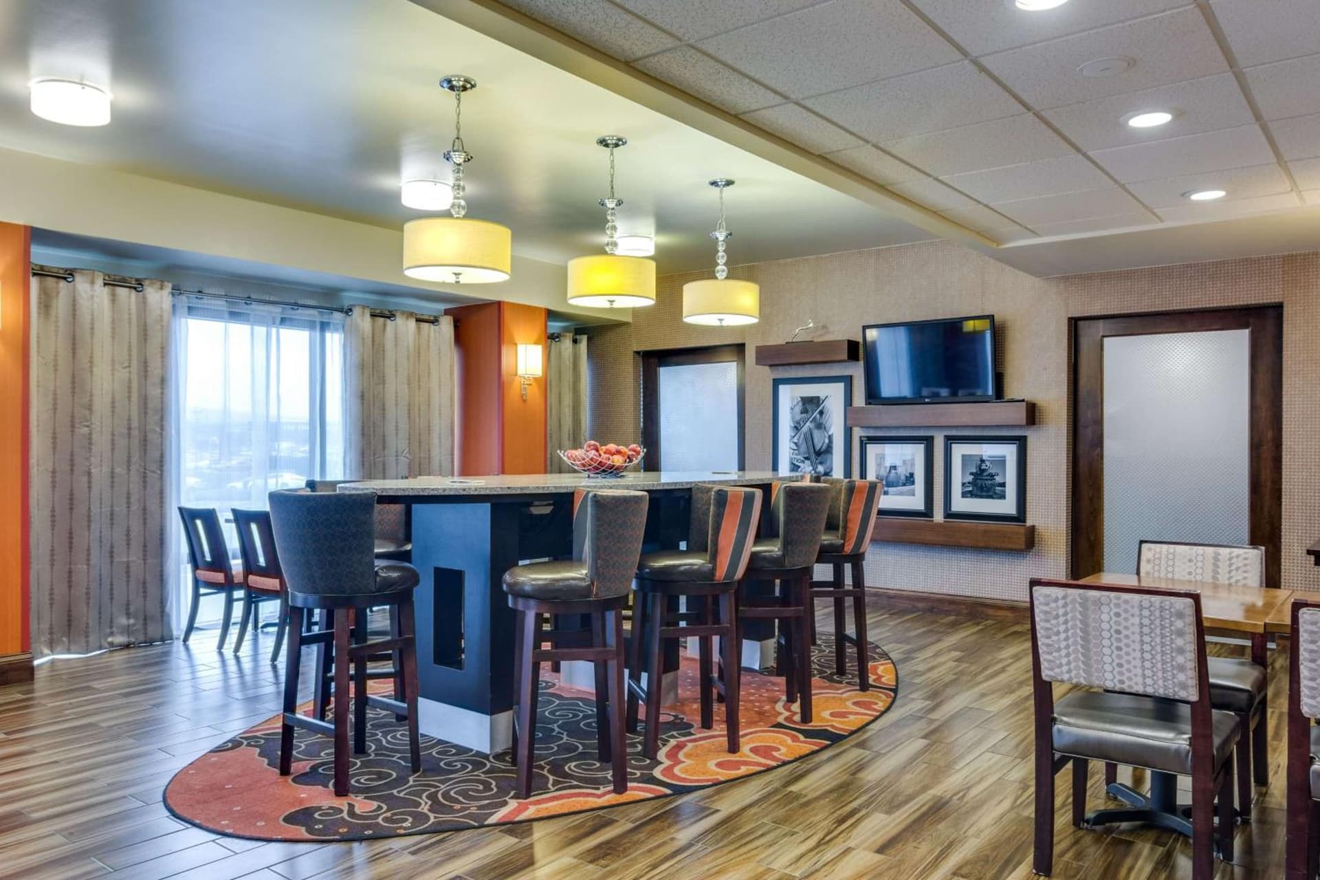 Hampton Inn Johnson City property views in Johnson City, TN — gallery photo 3
