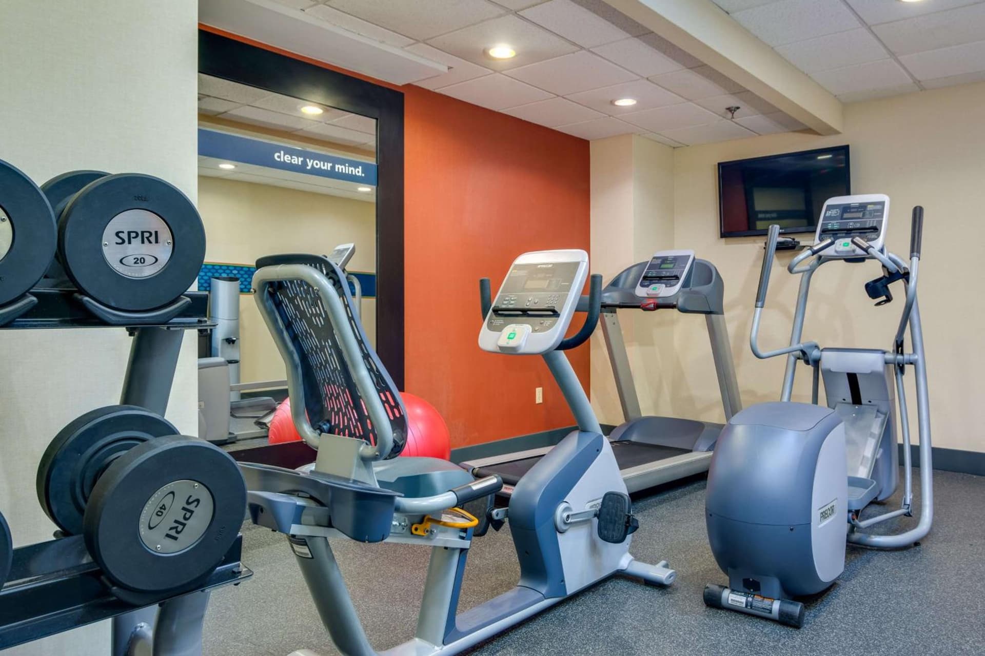 Hampton Inn Johnson City gallery photo in Johnson City, TN — image 9