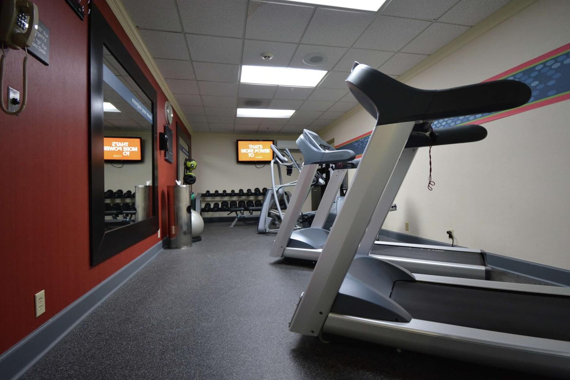 Hampton Inn Salem East - Electric Road interior in Salem, VA — gallery photo 2