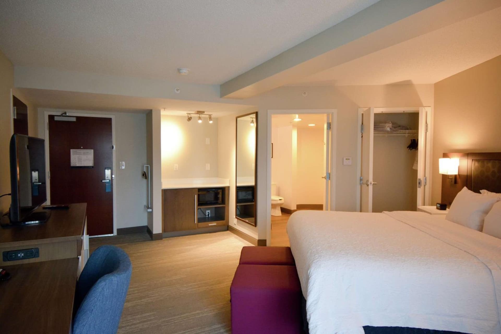 Hampton Inn Salem East - Electric Road gallery photo in Salem, VA — image 24