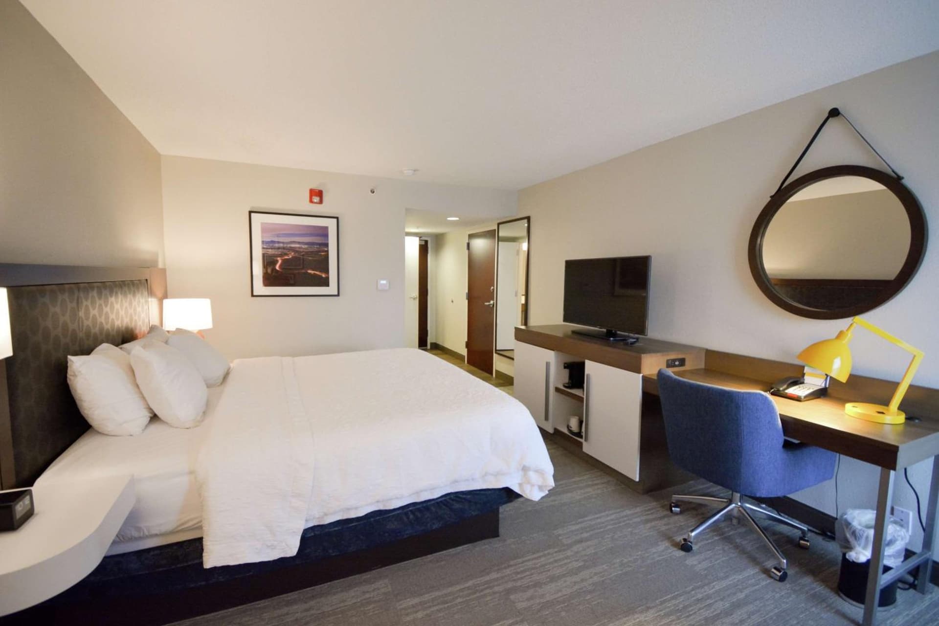 Hampton Inn Salem East - Electric Road gallery photo in Salem, VA — image 21