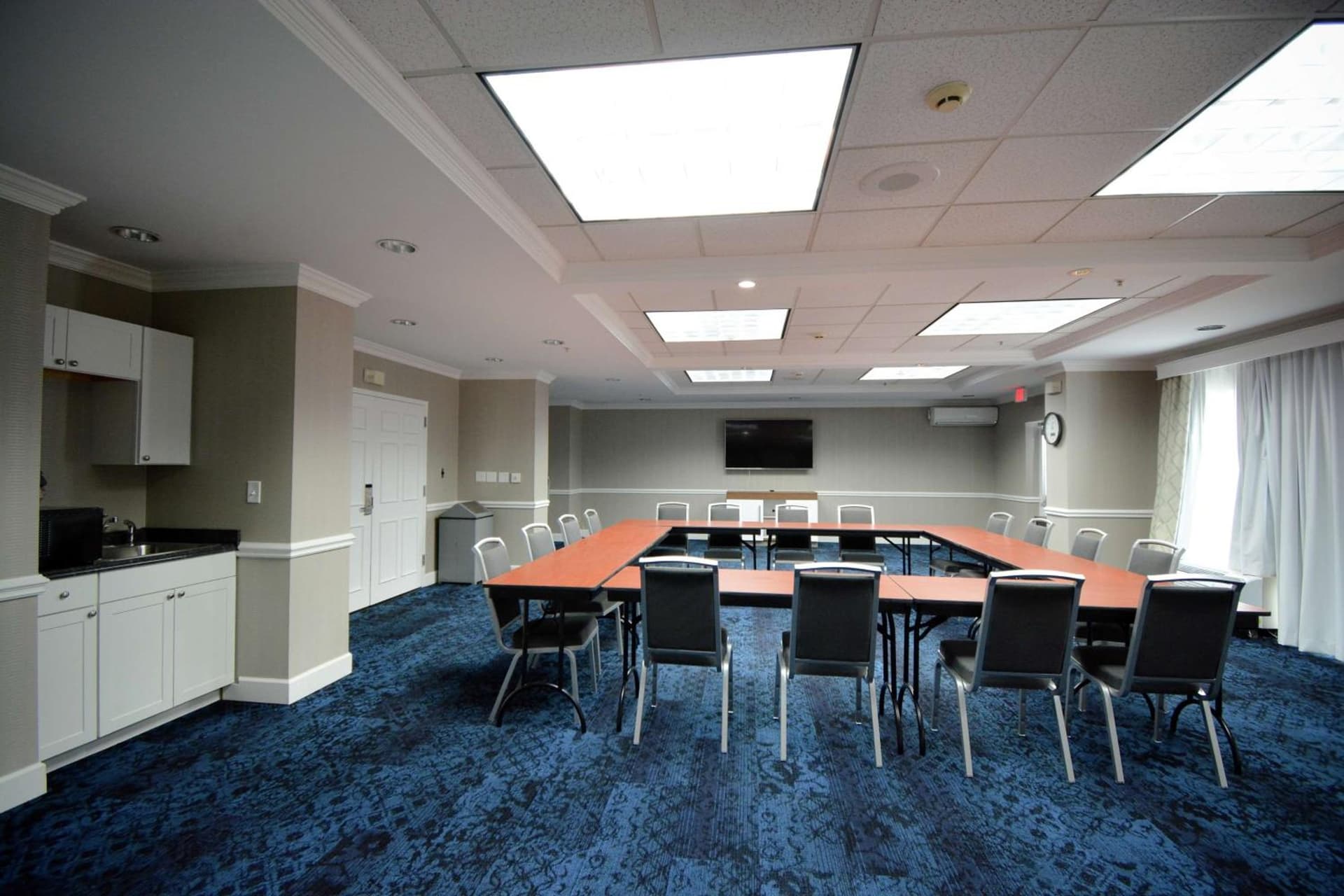 Hampton Inn Salem East - Electric Road gallery photo in Salem, VA — image 38