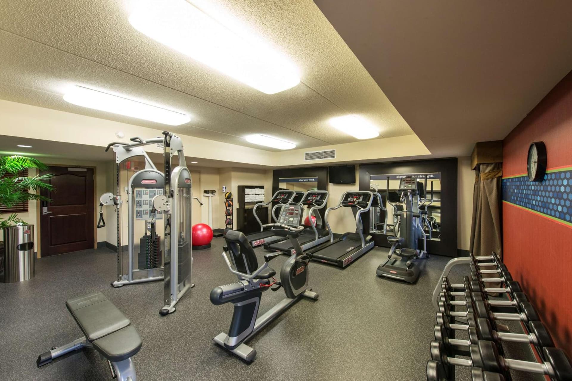 Hampton Inn & Suites Albany-Downtown gallery photo in Albany, NY — image 42