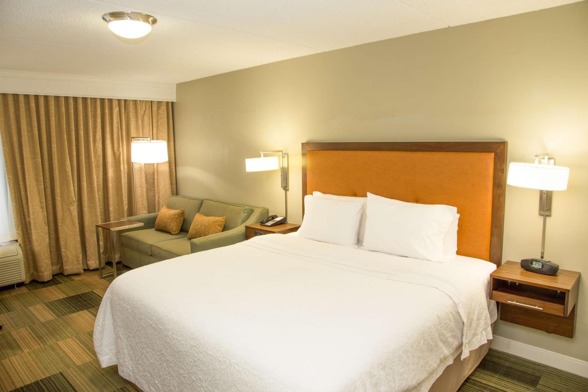 Hampton Inn & Suites Albany-Downtown gallery photo in Albany, NY — image 15