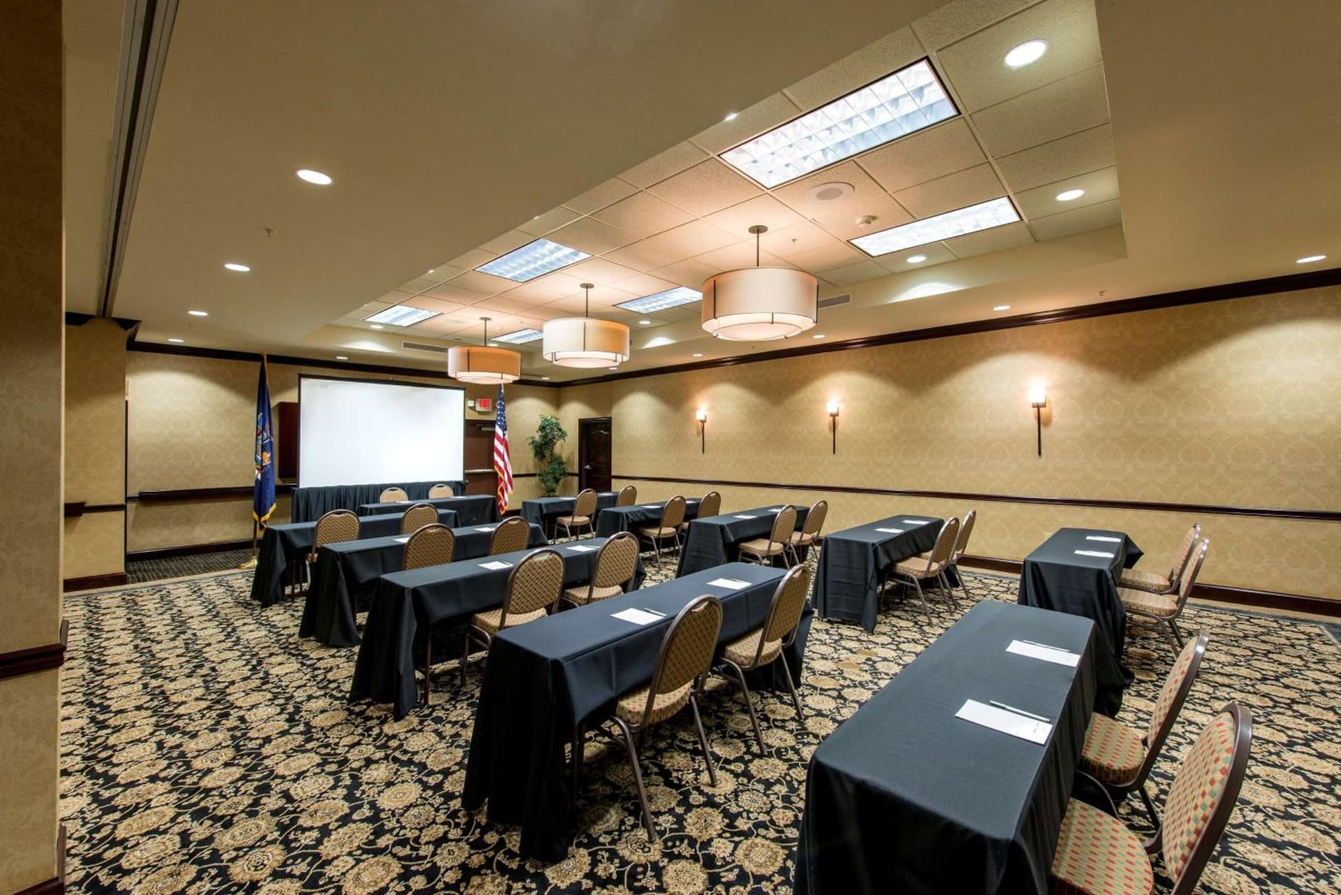Hampton Inn & Suites Albany-Downtown gallery photo in Albany, NY — image 8