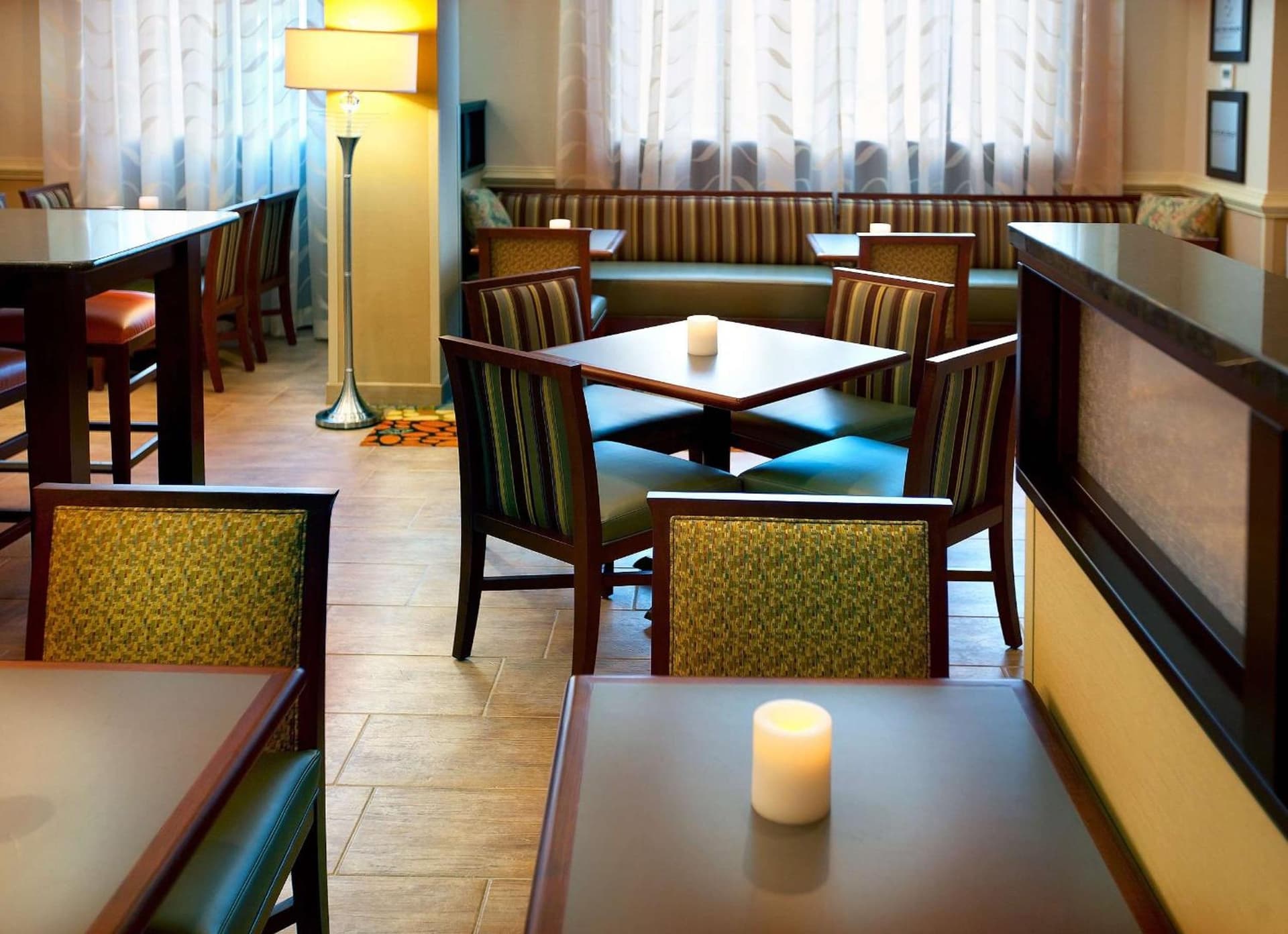 Hampton Inn Alexandria gallery photo in Alexandria, VA — image 26