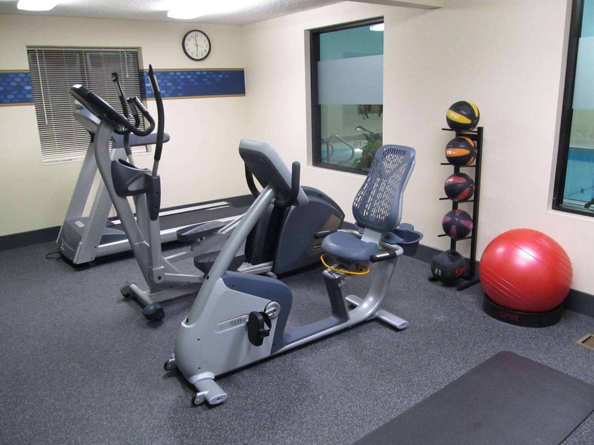 Hampton Inn Birch Run gallery photo in Birch Run, MI — image 30