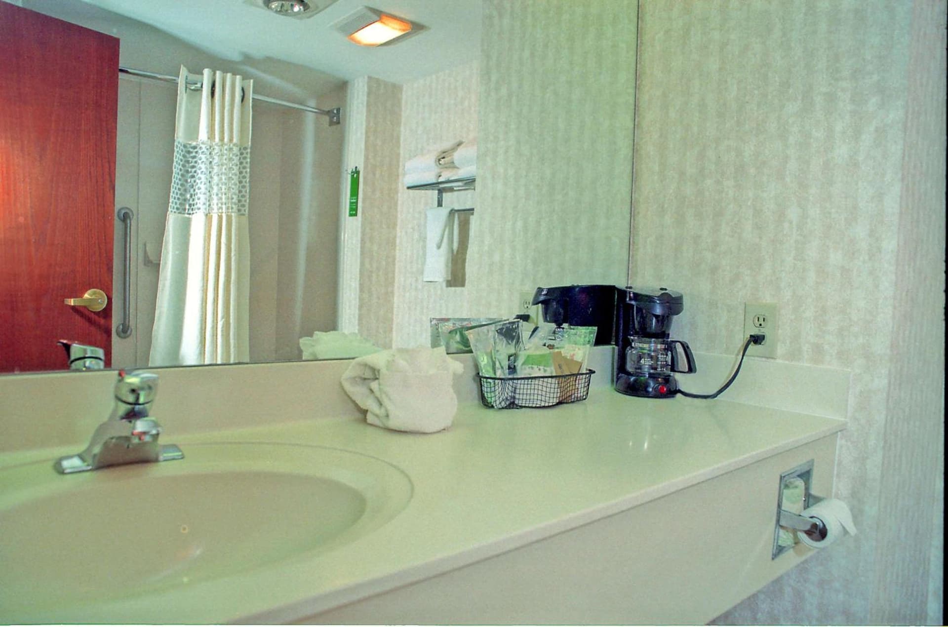 Hampton Inn Birch Run gallery photo in Birch Run, MI — image 7