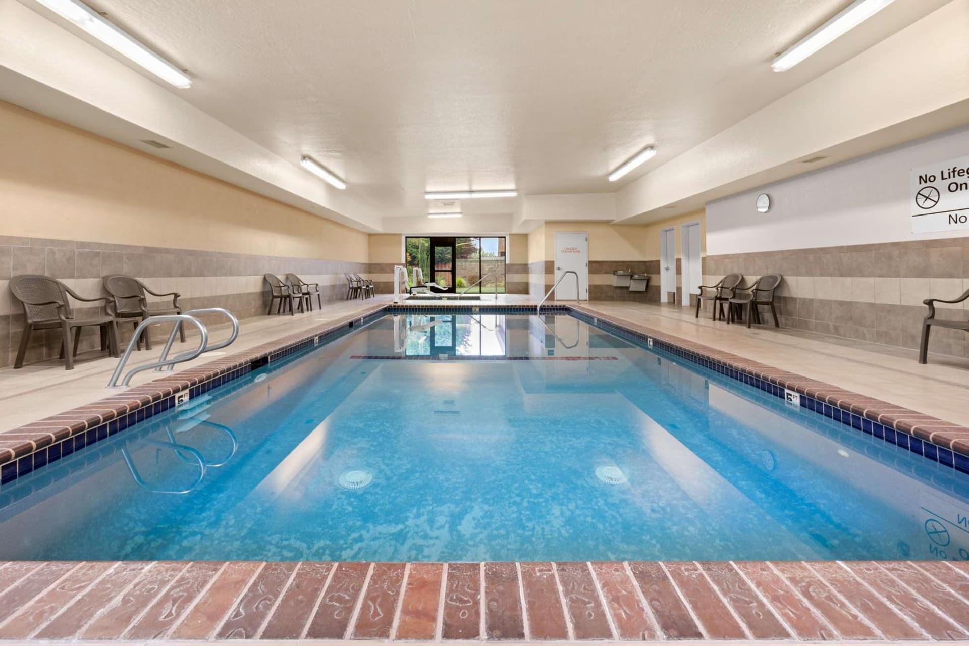 Hampton Inn & Suites Burlington gallery photo in Burlington, WA — image 8