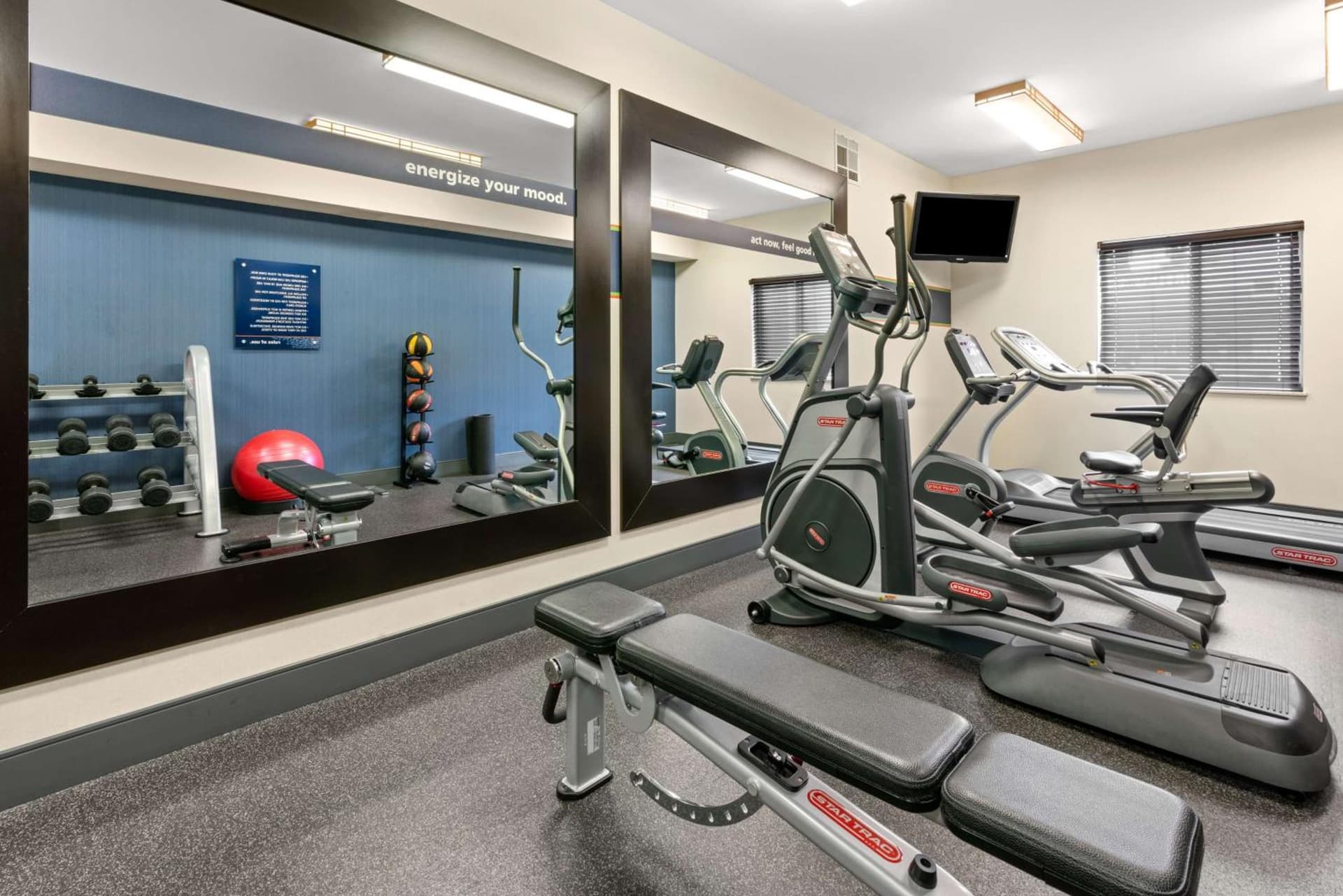 Hampton Inn & Suites Burlington gallery photo in Burlington, WA — image 31