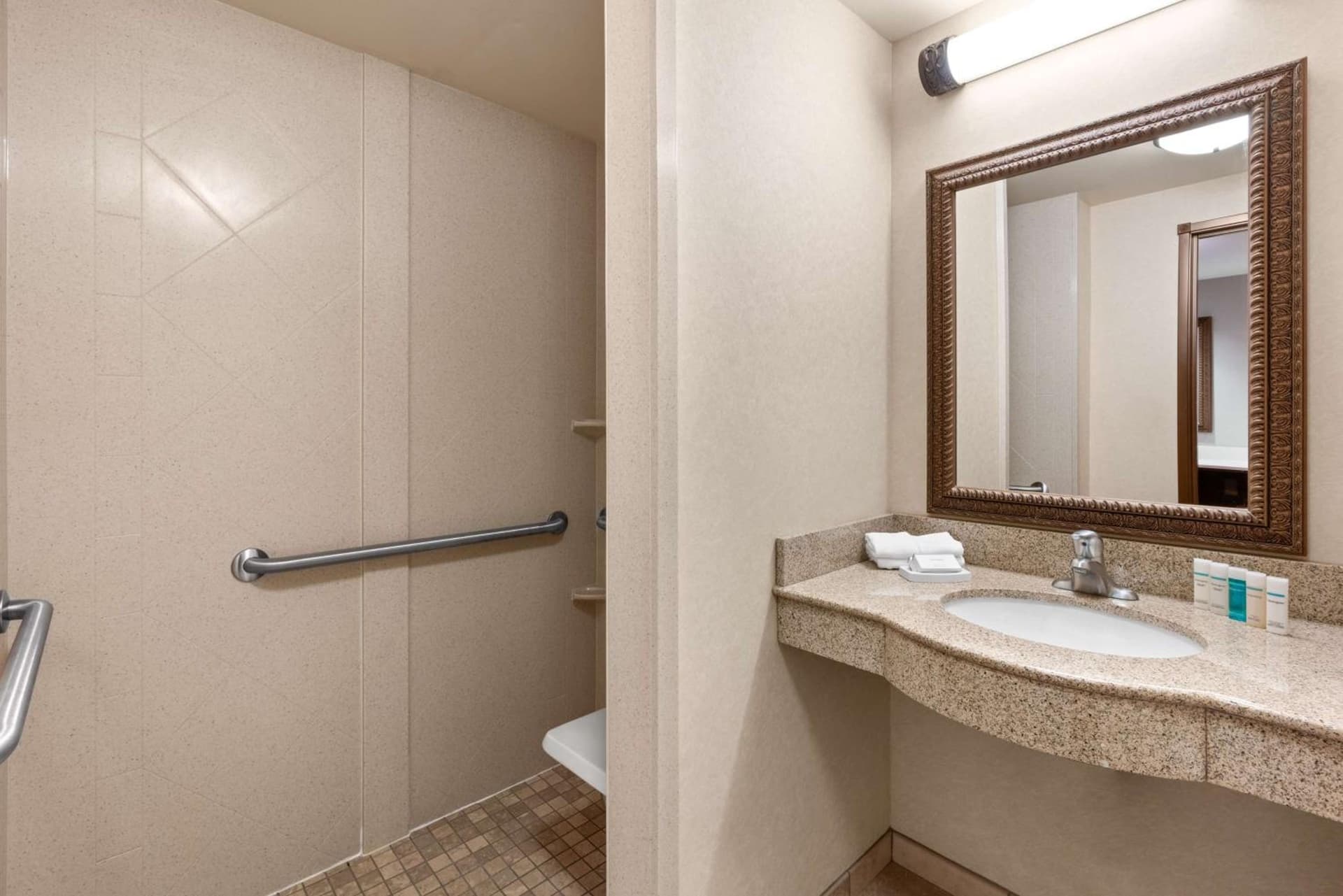 Hampton Inn & Suites Burlington gallery photo in Burlington, WA — image 27