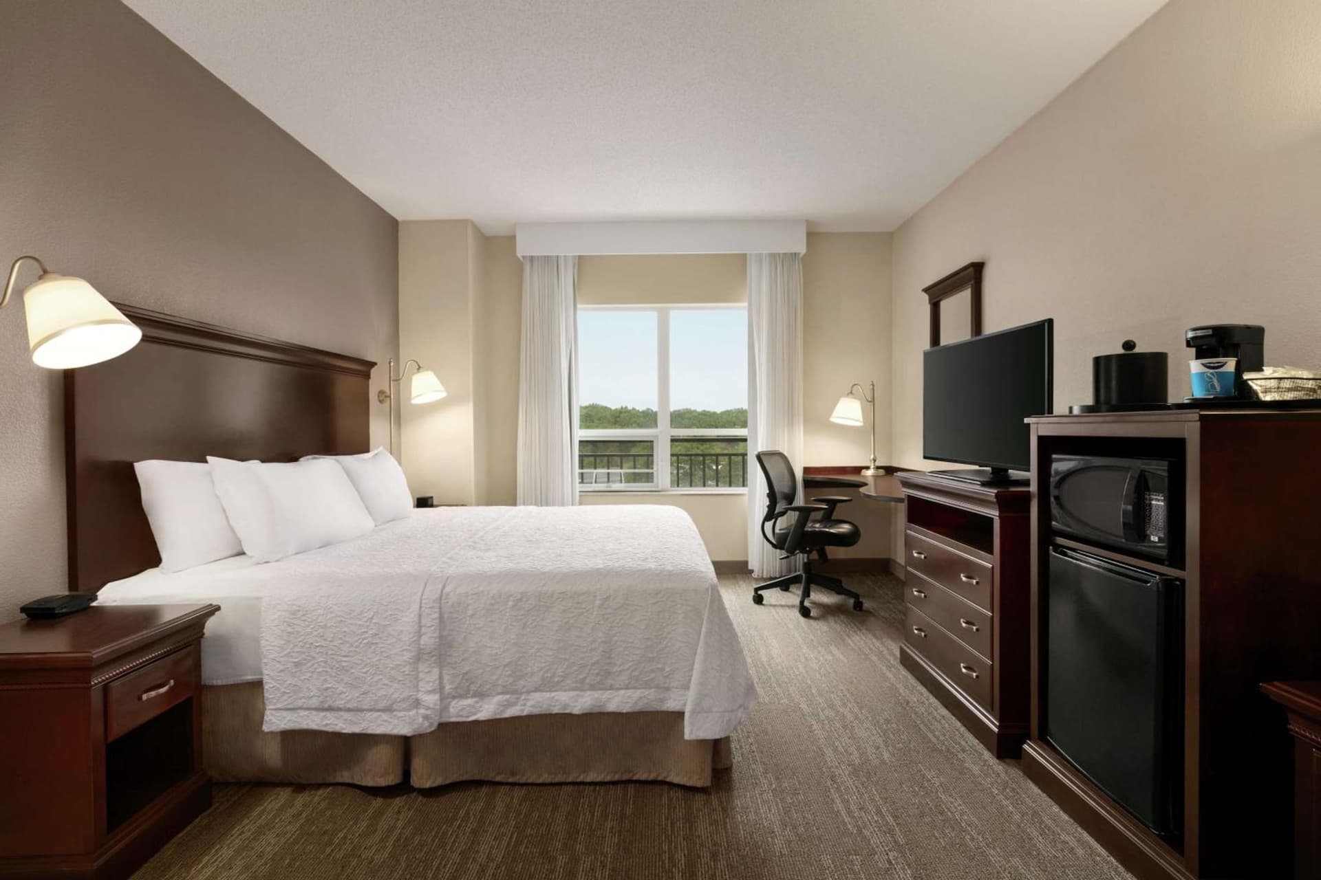 Hampton Inn & Suites Washington-Dulles International Airport interior in Sterling, VA — gallery photo 2