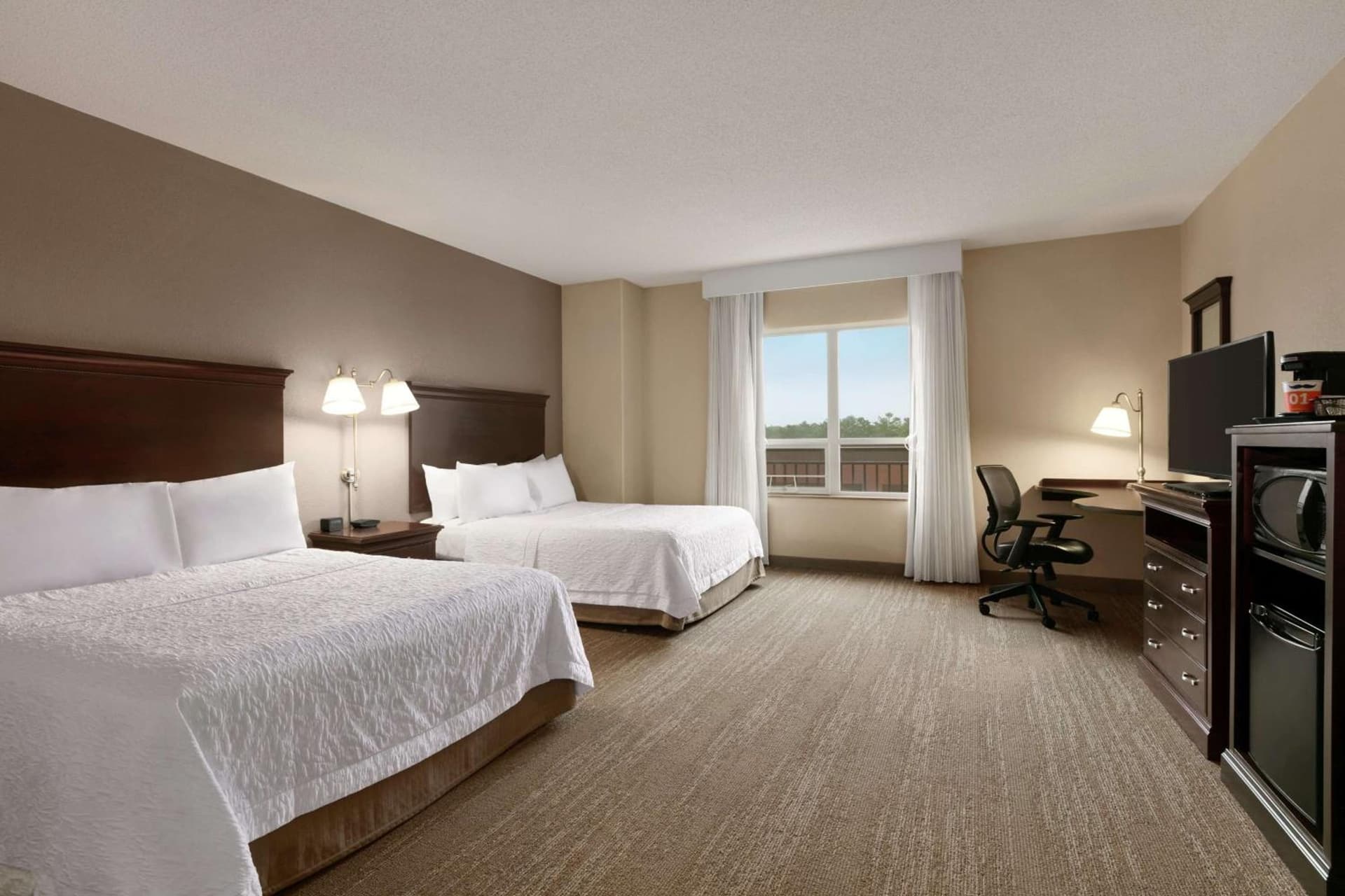 Hampton Inn & Suites Washington-Dulles International Airport gallery photo in Sterling, VA — image 18
