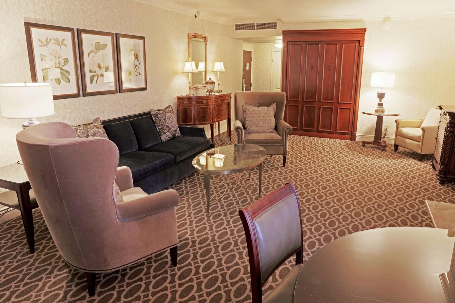 Hotel Roanoke & Conference Center, Curio Collection by Hilton gallery photo in Roanoke, VA — image 24
