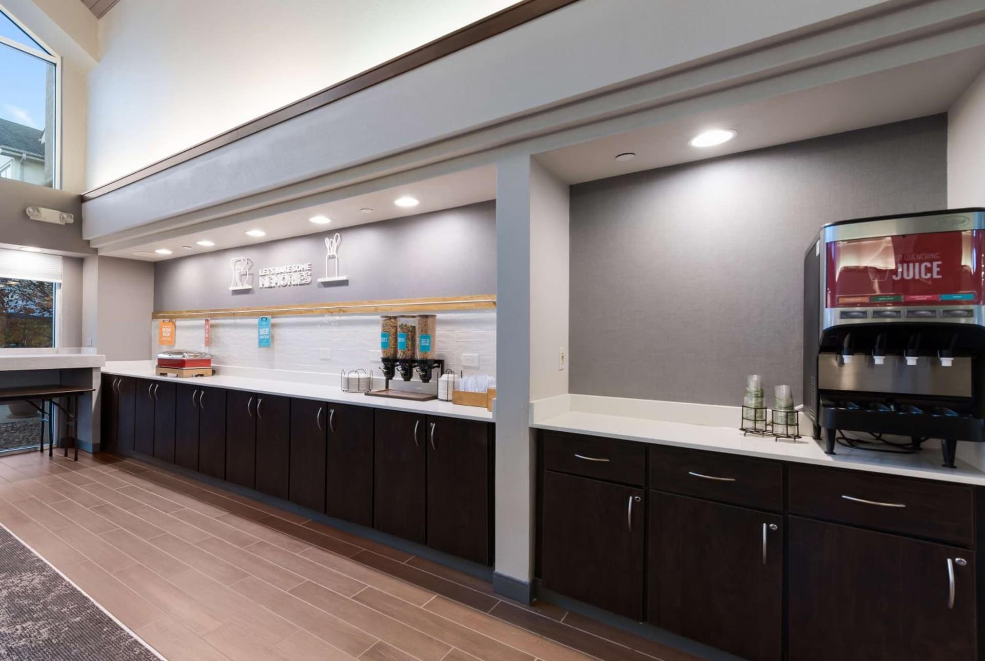 Hampton Inn & Suites Chicago-Hoffman Estates gallery photo in Hoffman Estates, IL — image 26