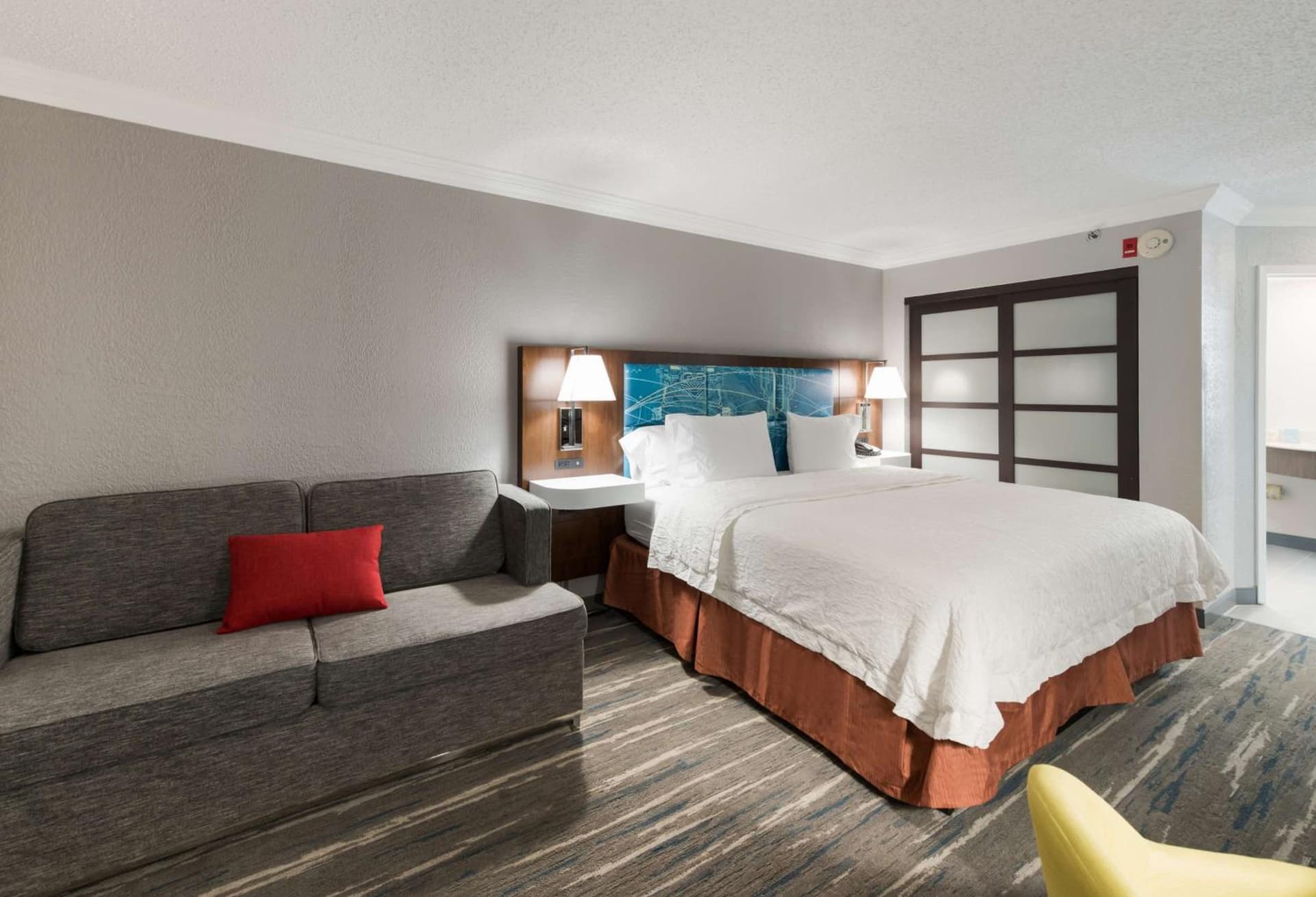 Hampton Inn & Suites Chicago-Hoffman Estates gallery photo in Hoffman Estates, IL — image 7