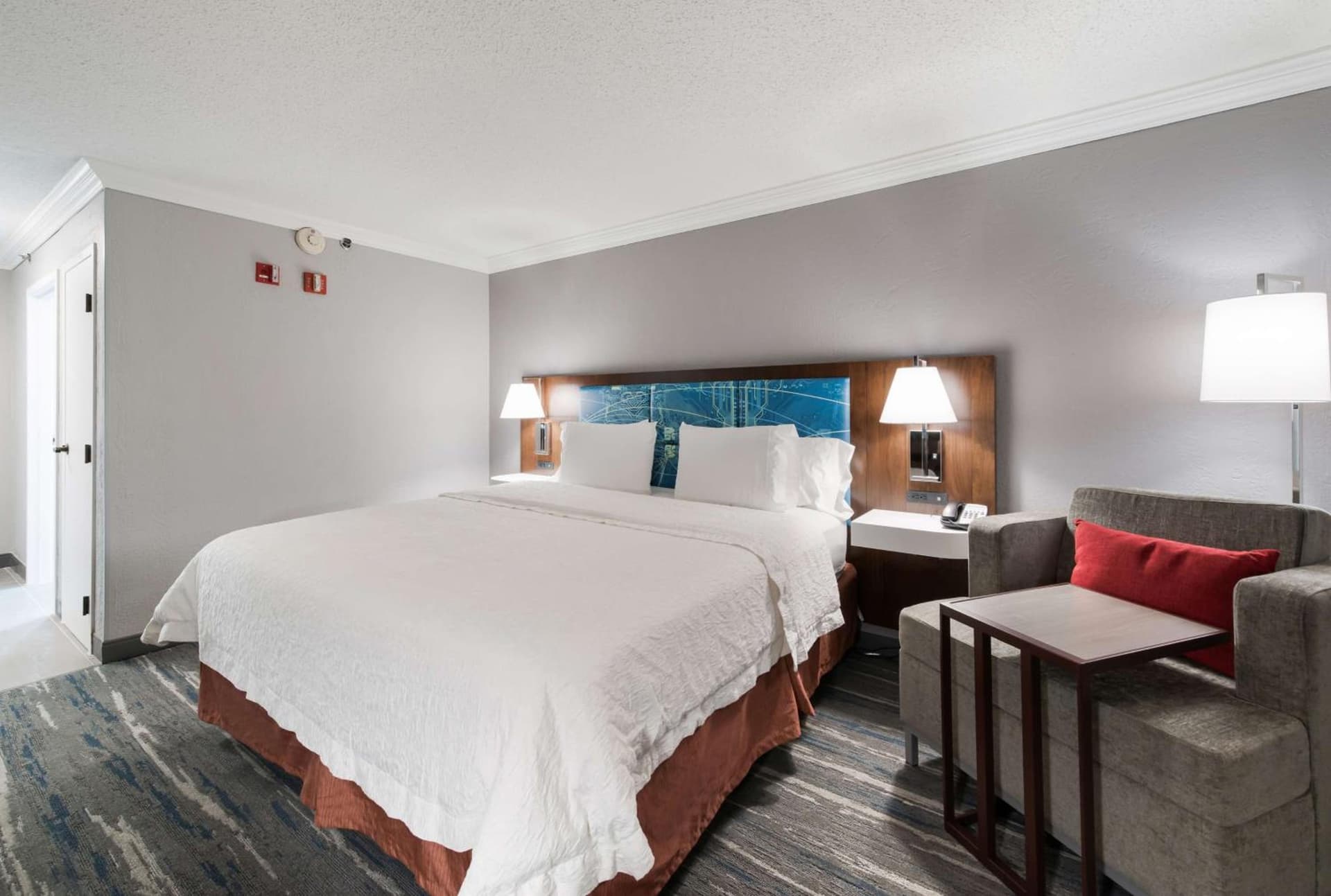 Hampton Inn & Suites Chicago-Hoffman Estates property views in Hoffman Estates, IL — gallery photo 3