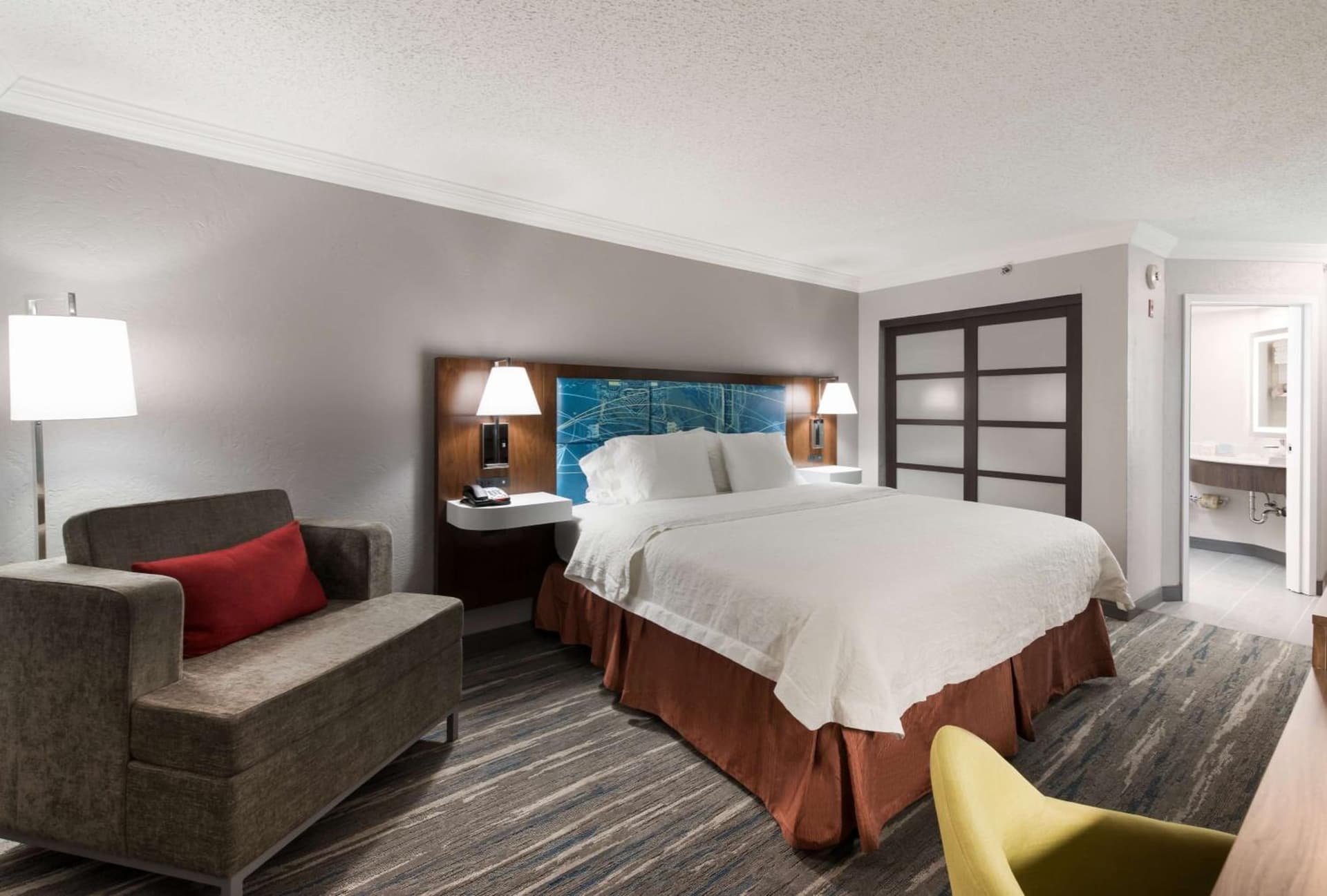 Hampton Inn & Suites Chicago-Hoffman Estates gallery photo in Hoffman Estates, IL — image 29