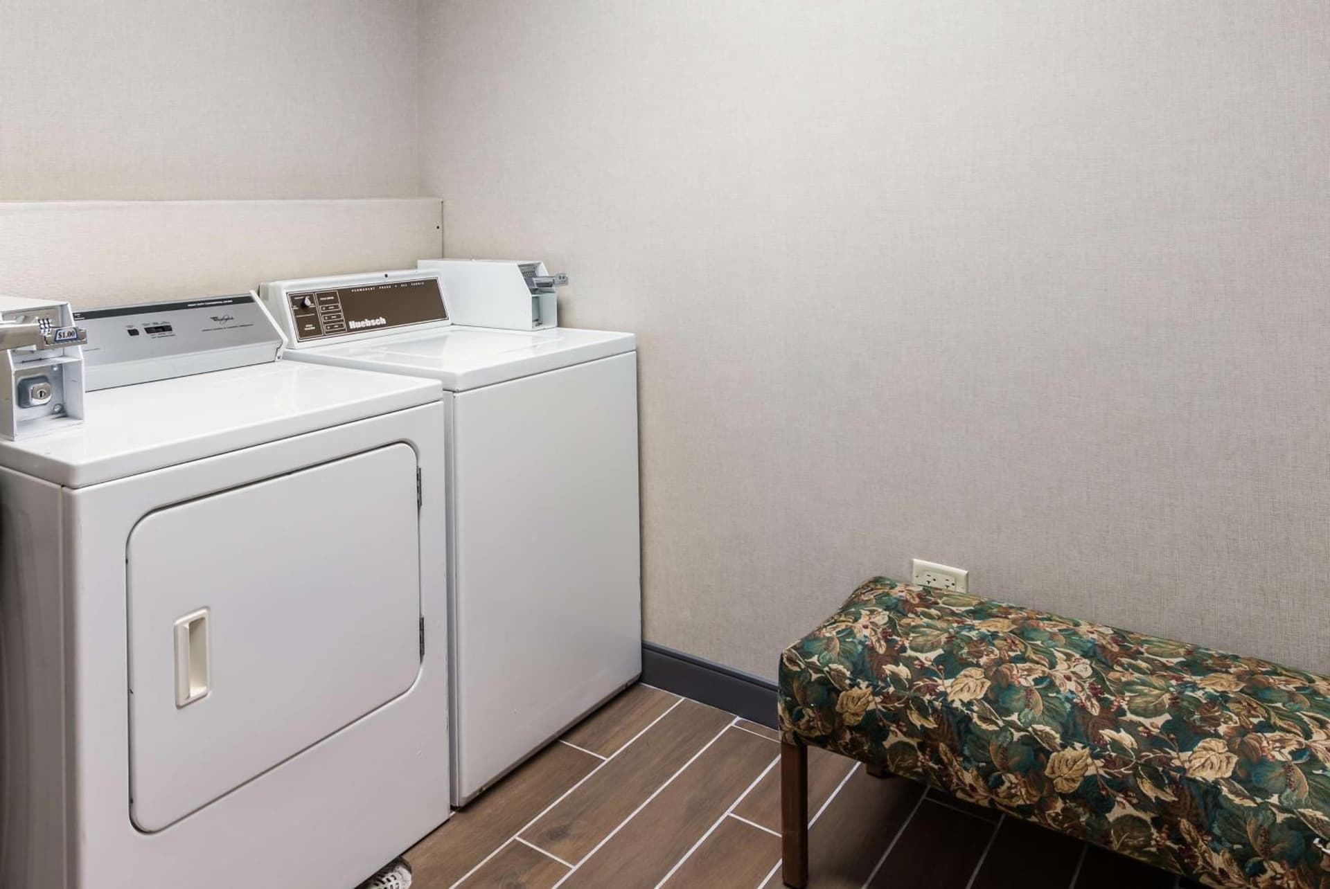 Hampton Inn & Suites Chicago-Hoffman Estates gallery photo in Hoffman Estates, IL — image 20