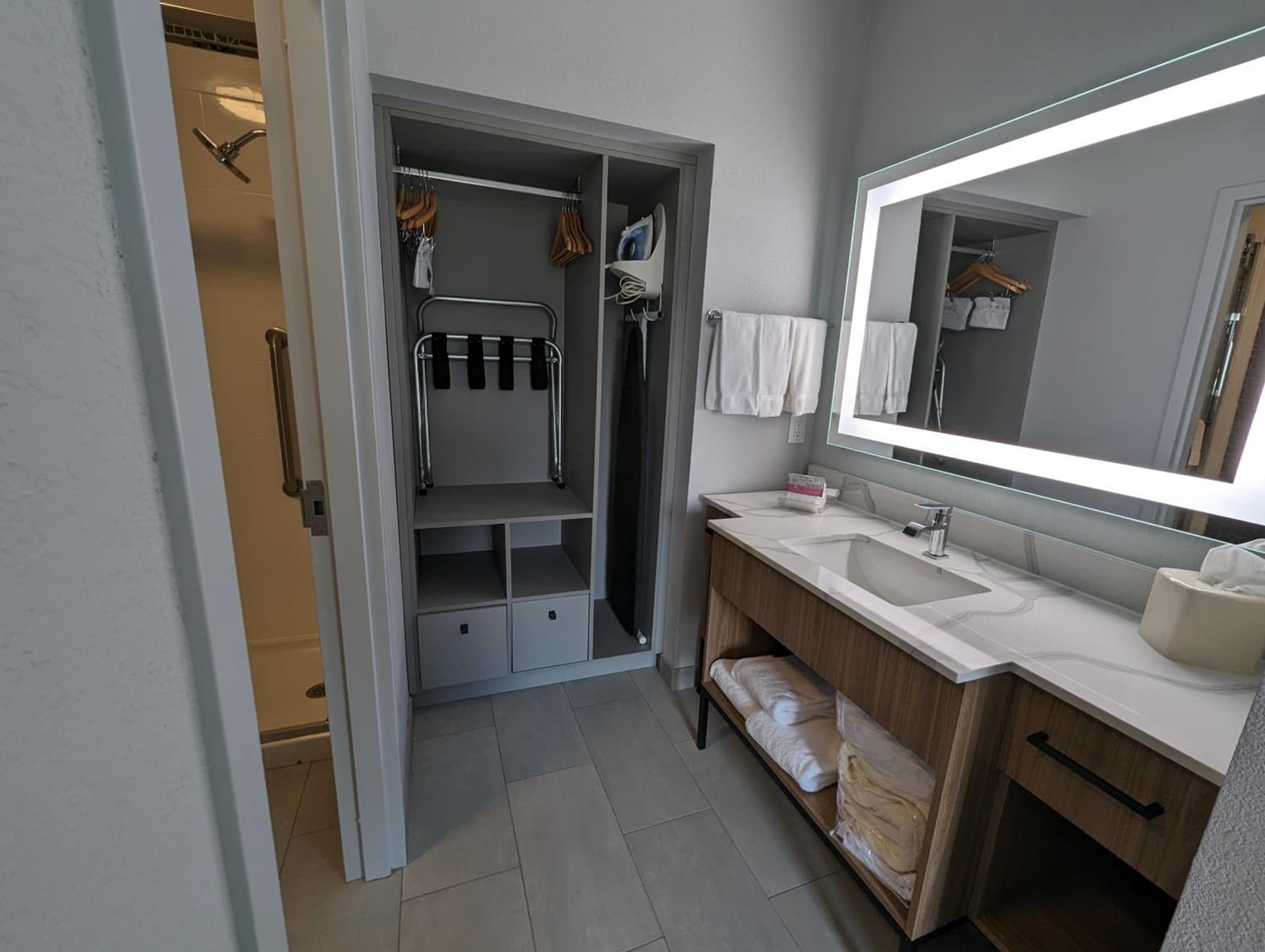 Homewood Suites Beaumont gallery photo in Beaumont, TX — image 41