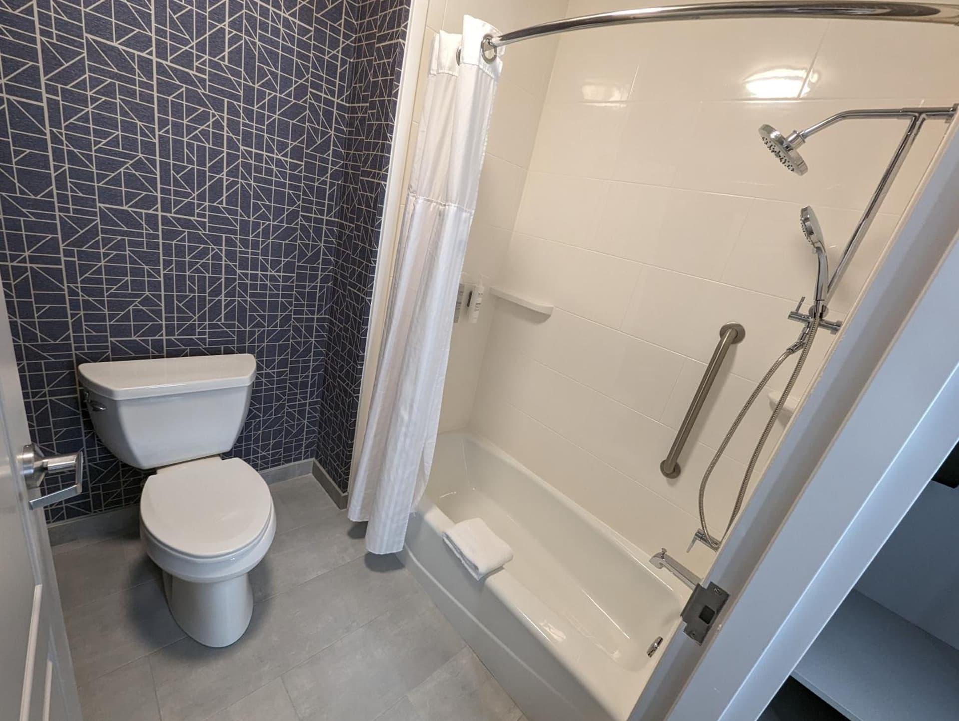 Homewood Suites Beaumont gallery photo in Beaumont, TX — image 9
